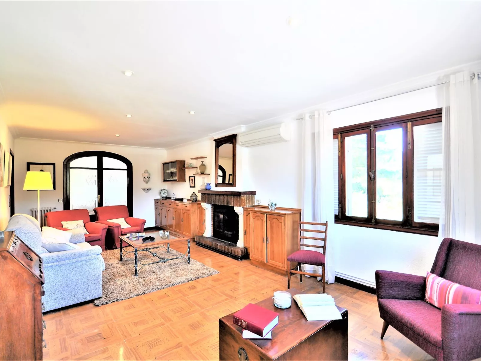 Villa con piscina privada, wifi, aire acondicionado y vistas a montaña ideal pa - Binnen