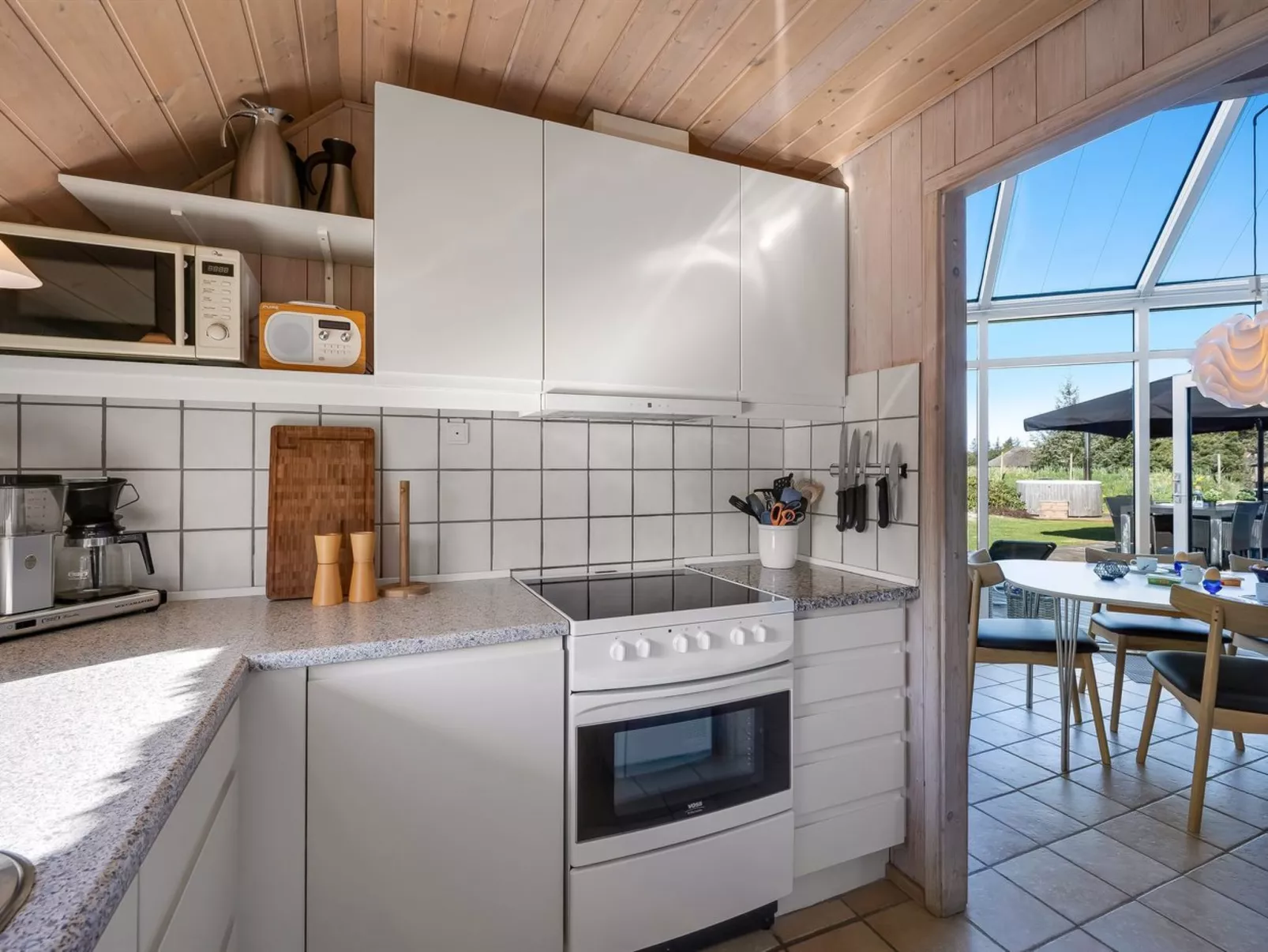 "Ansine" - 1.2km from the sea - Binnen