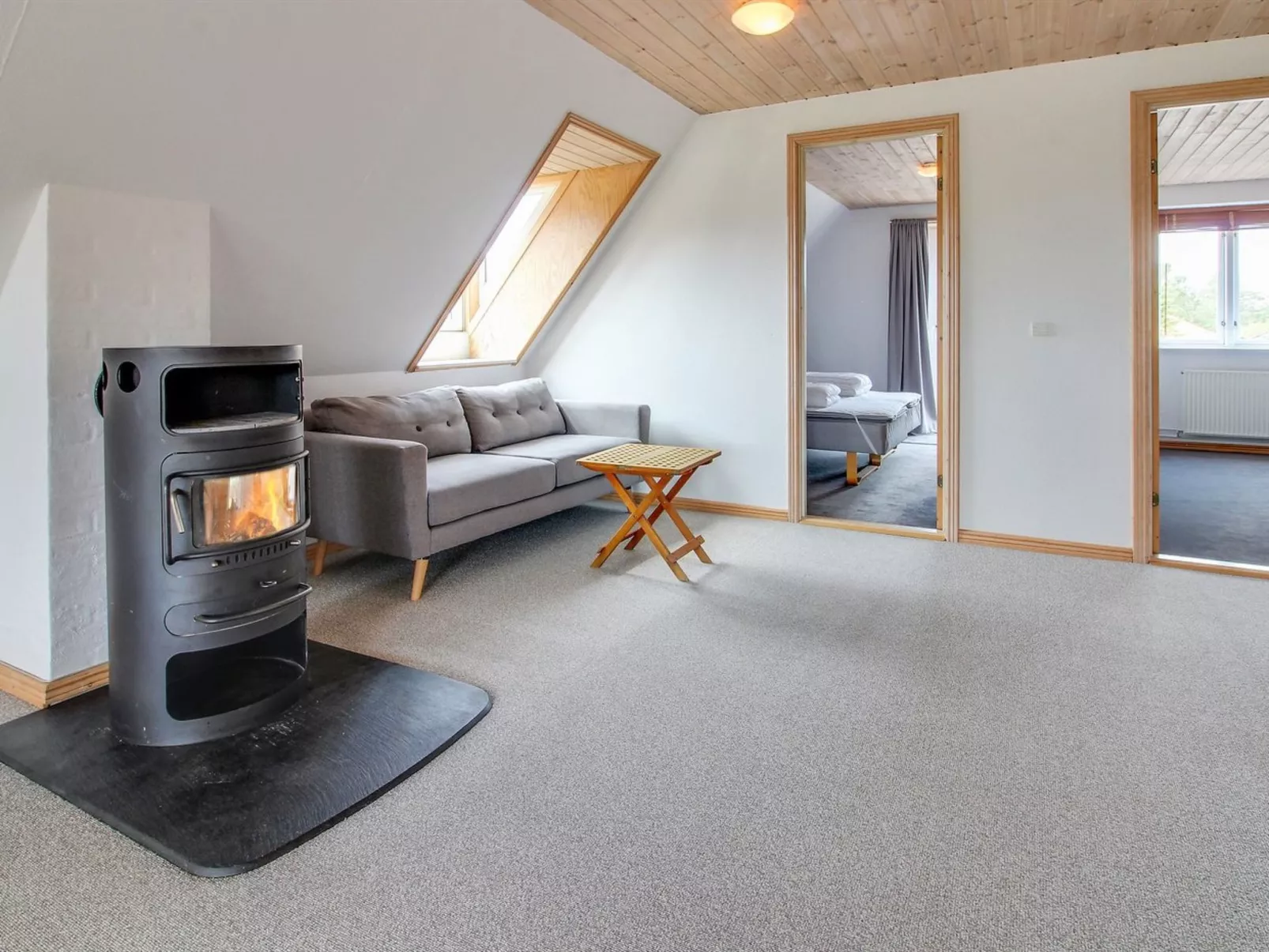 "Lissa" - 2.4km from the sea - Binnen