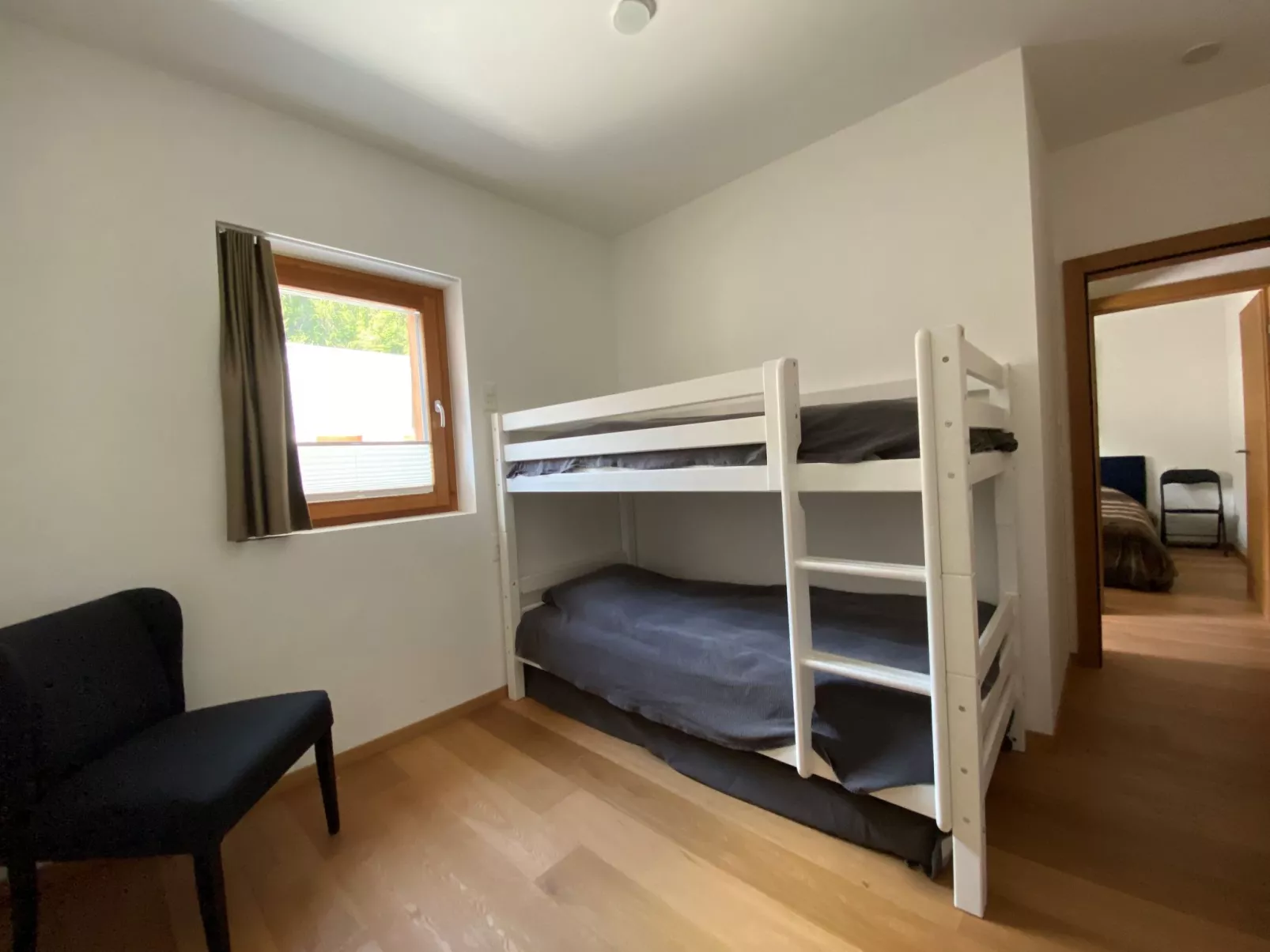 Alp Resort Ski In/Ski Out, (Laax Murschetg). 4.5 Zimmerwohnung - Binnen