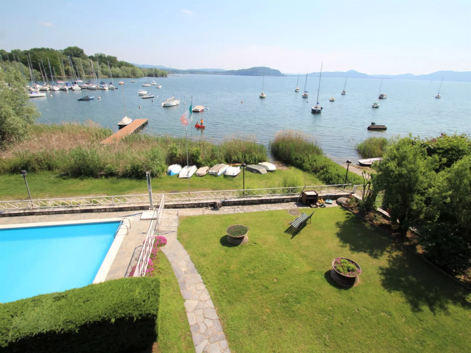 Casa sul lago di Lea-Buiten