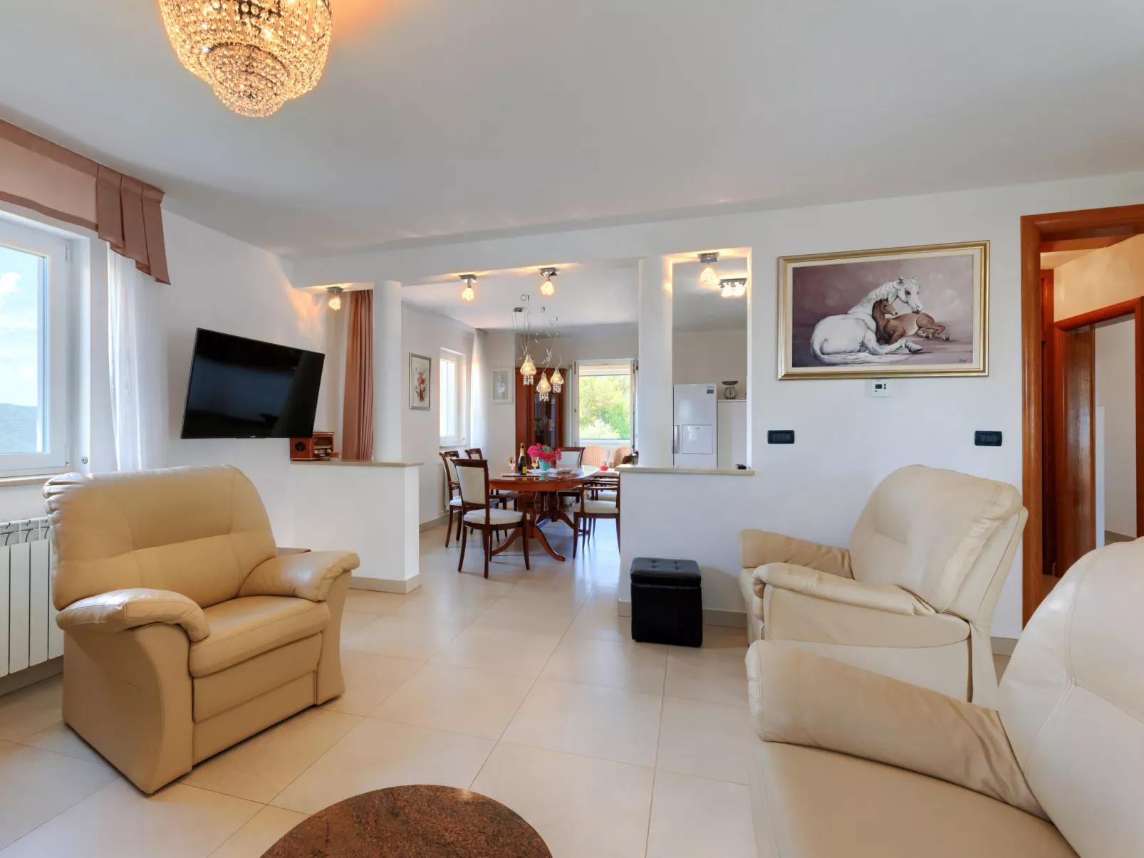 Villa Dina-Binnen