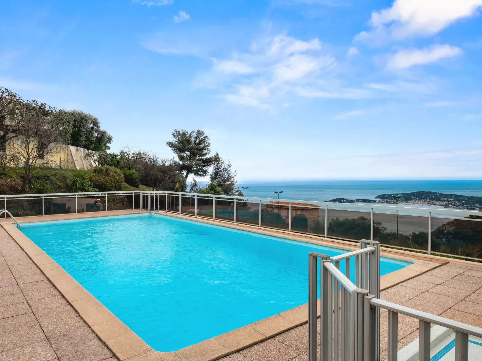 Les Balcons d'Eze-Buiten