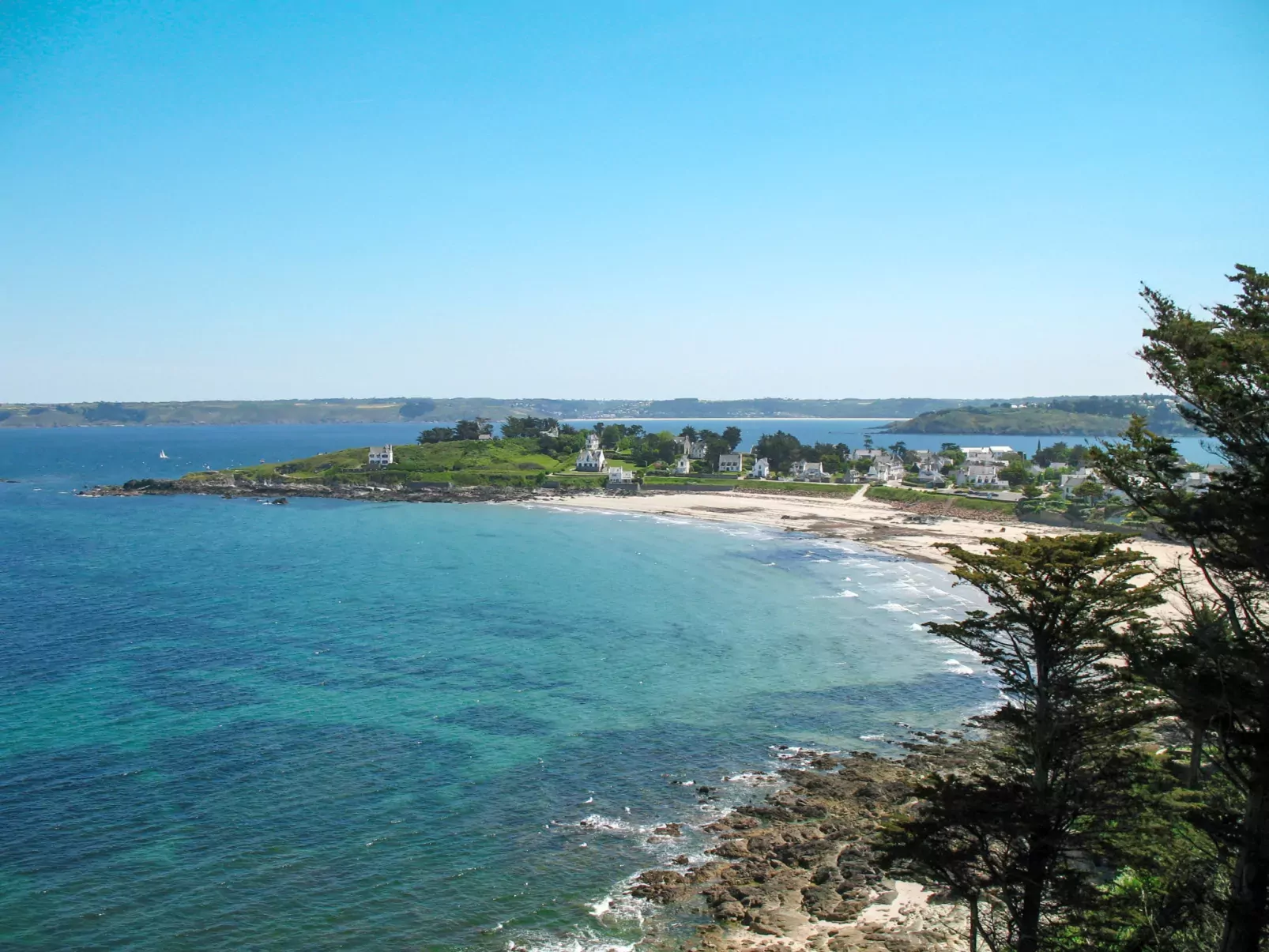 Belvédère sur la Mer-Omgeving