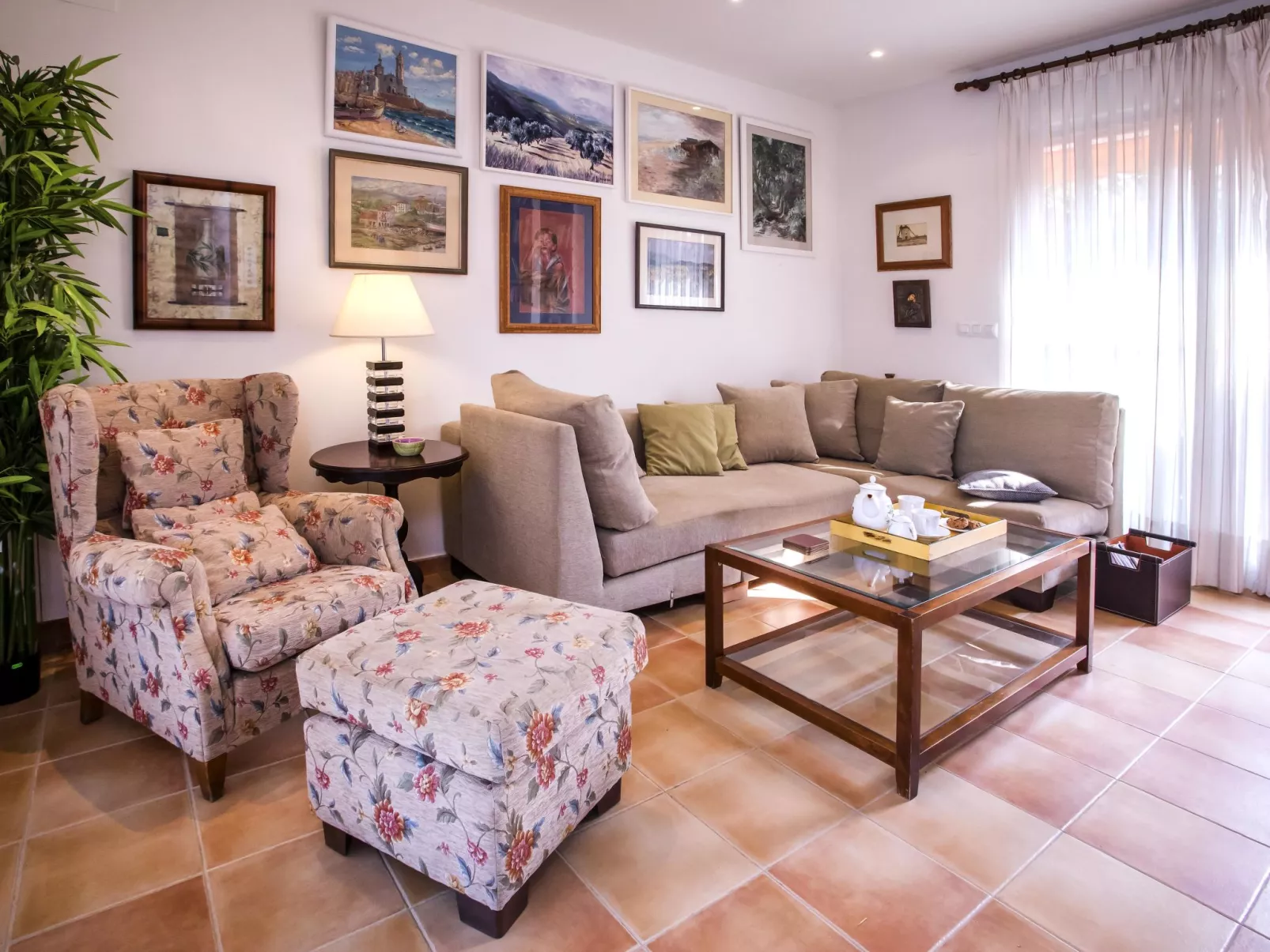 Casa Larauri Oliva Nova-Binnen