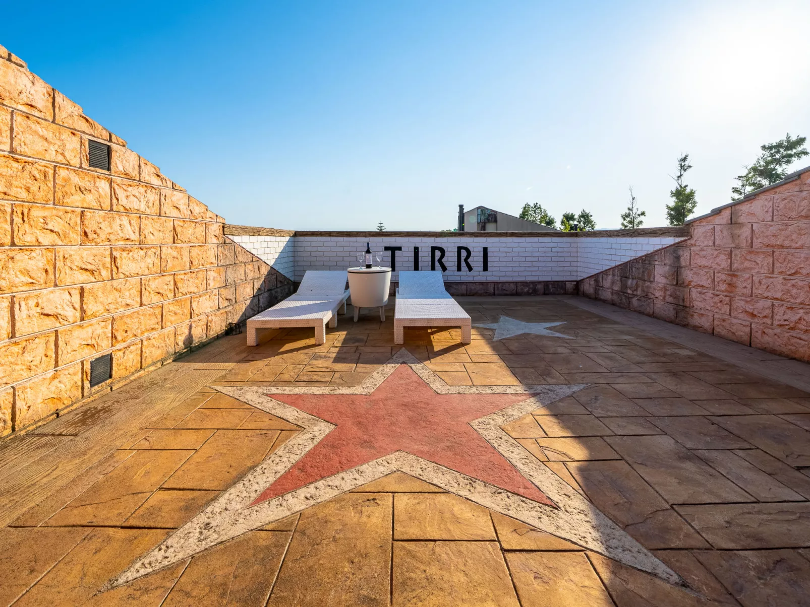 Villa Luxury Rock Tirri-Buiten