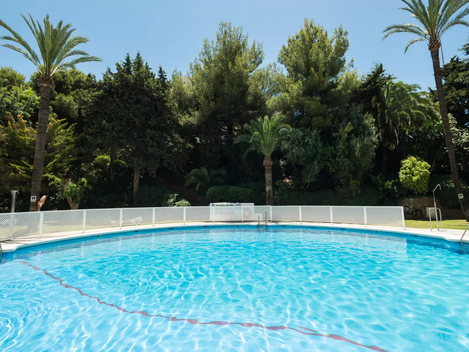 Jardines del Mar-Buiten