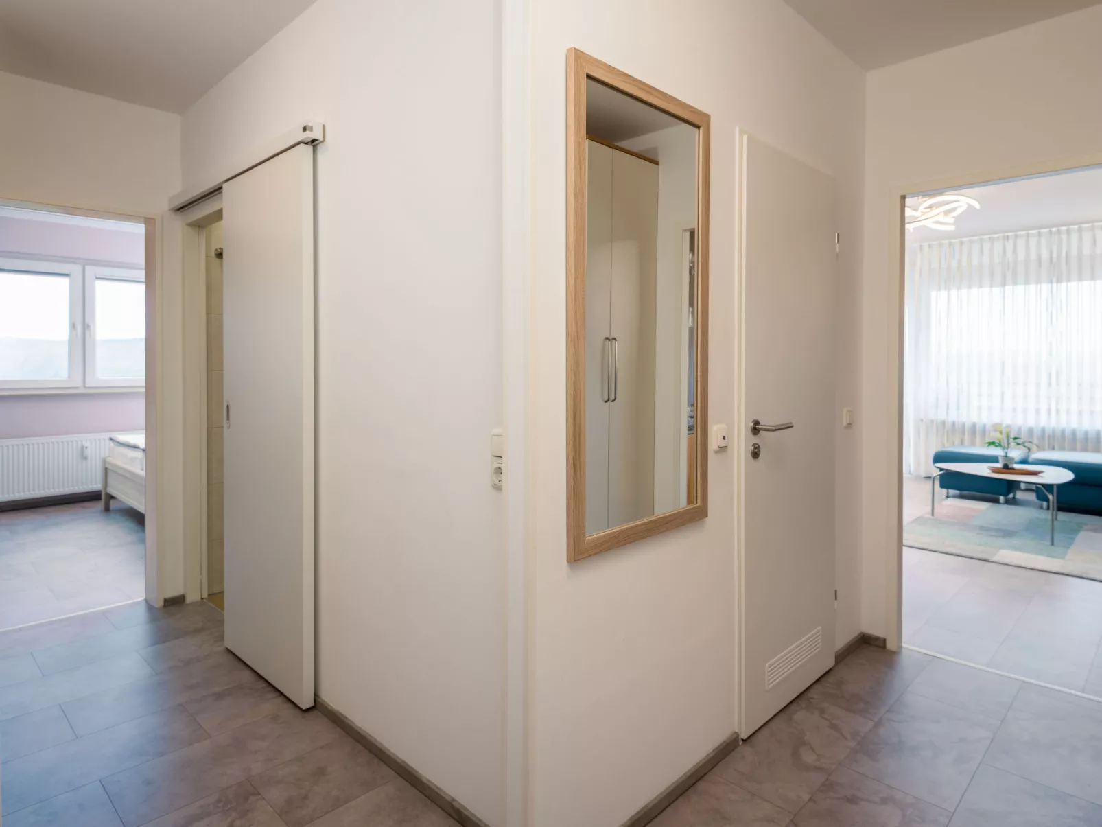 Horizont (B1014)-Binnen