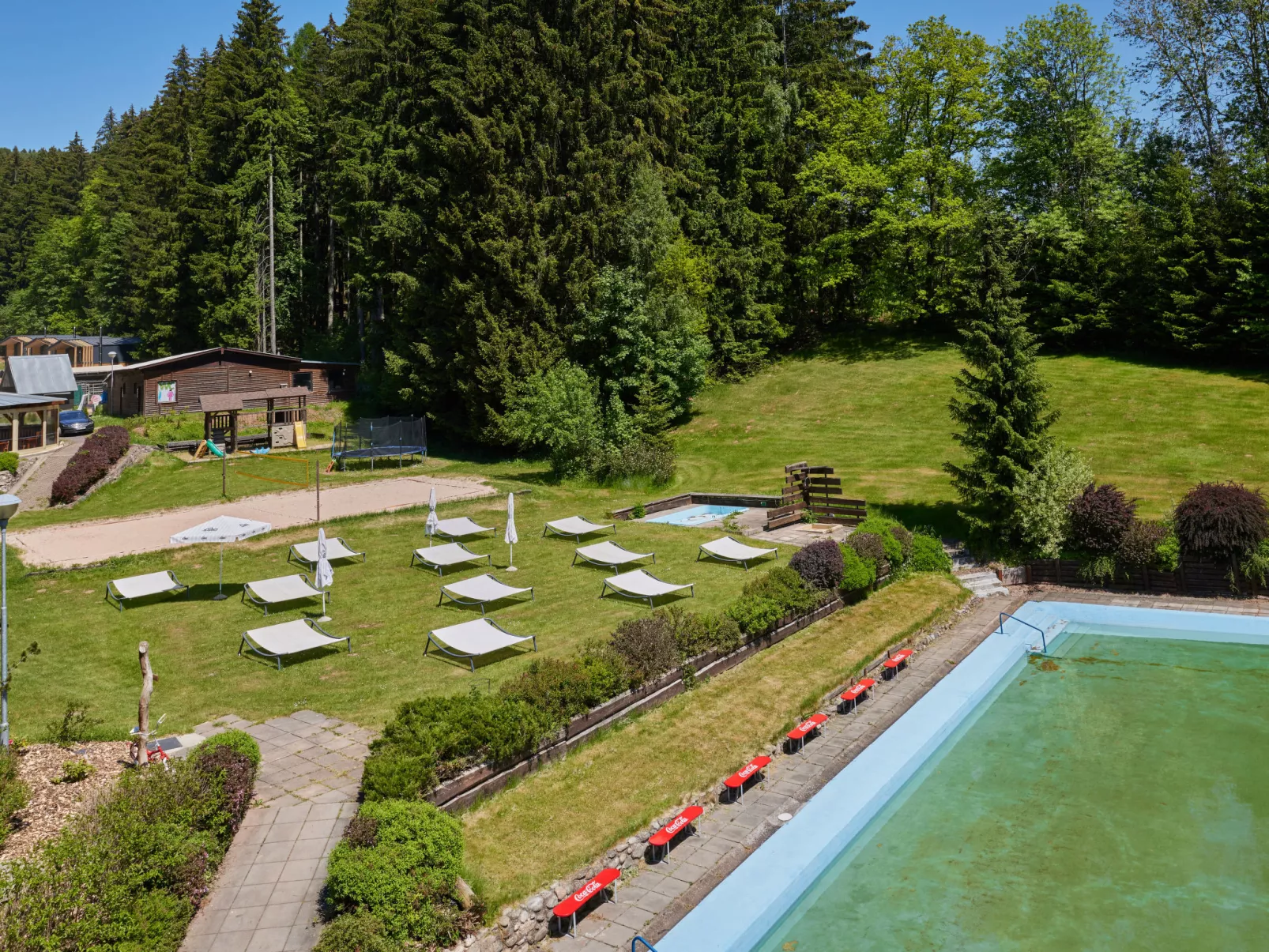 Luxe Timber Lodge & Pet Retreat-Buiten