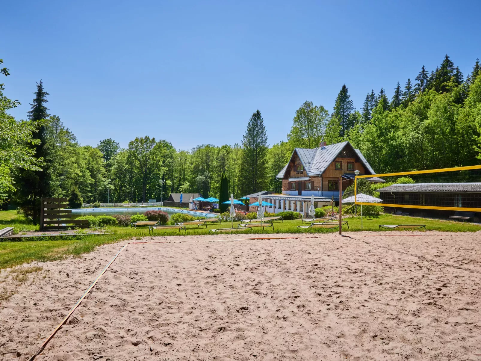 Lesní plovárna B1-Buiten