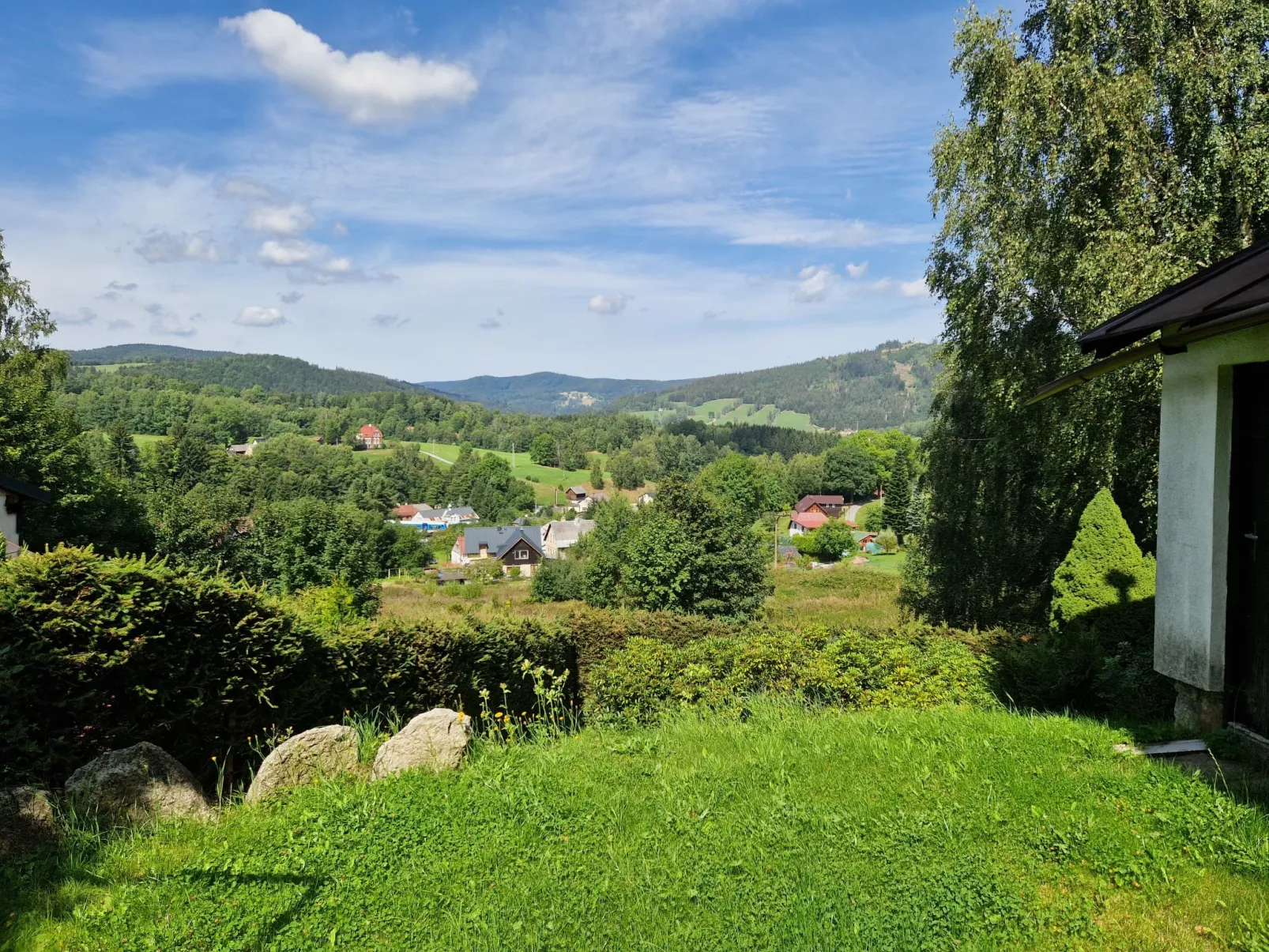Na Stráži-Buiten