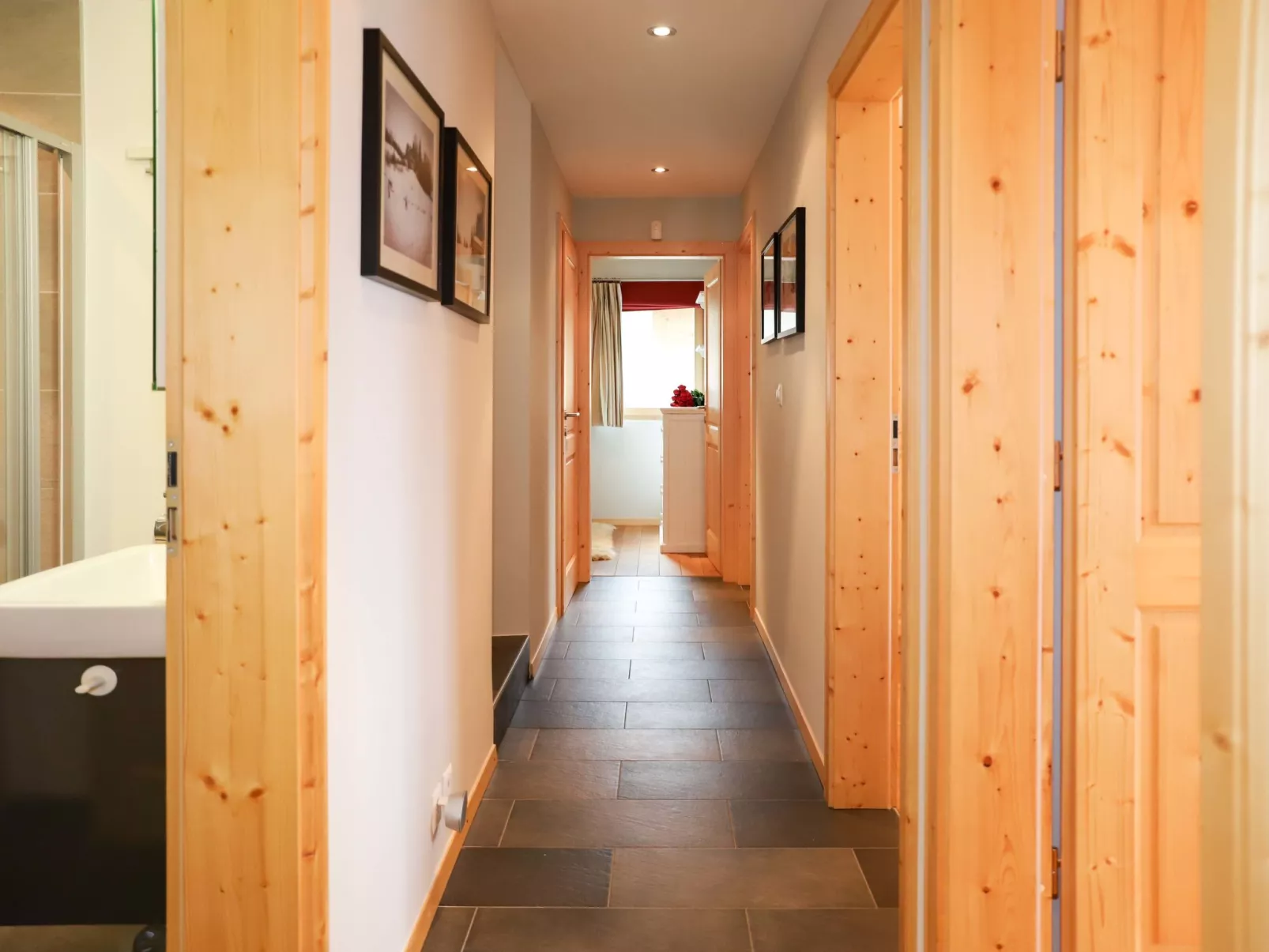 Chalet Manson-Binnen