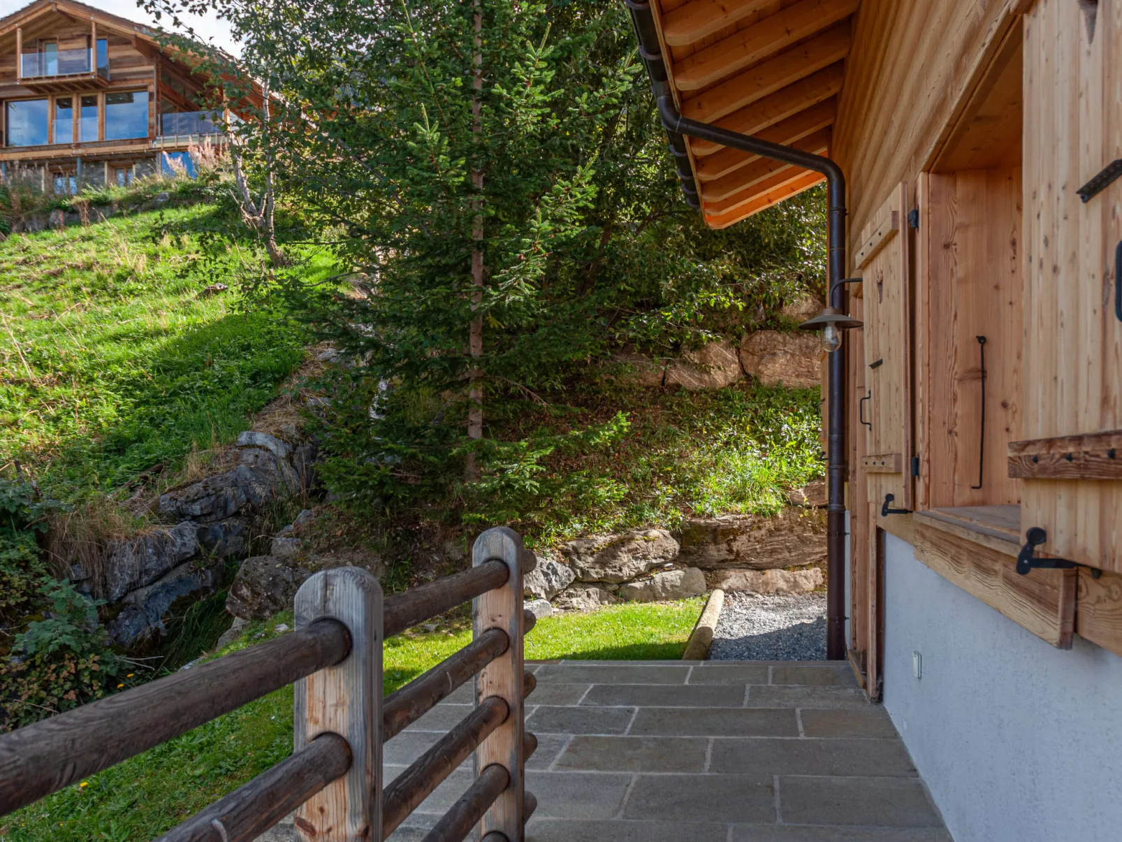 Chalet Jadi-Buiten