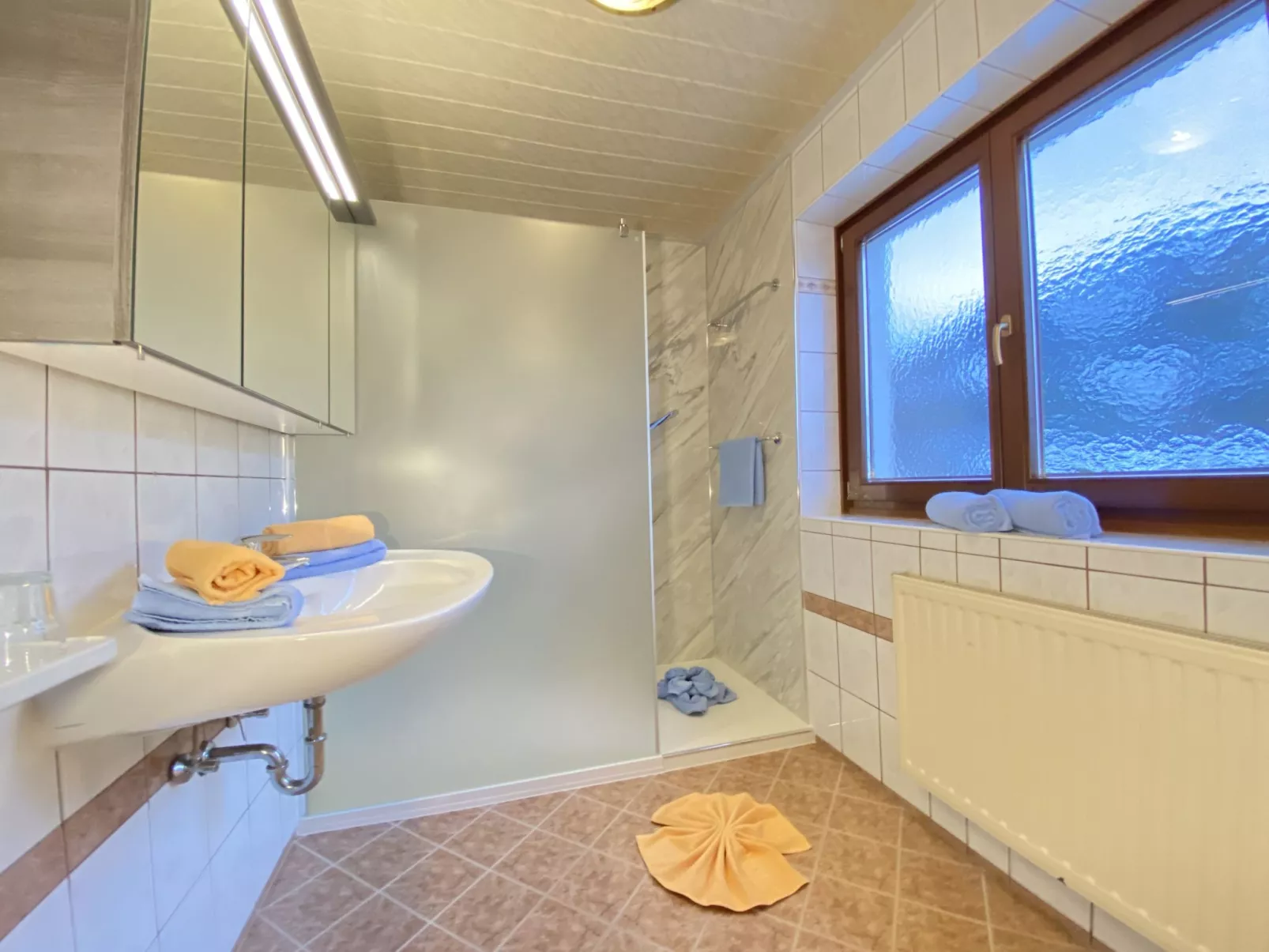 INT4 - 2 Zimmer max. 5 Personen A3-Binnen