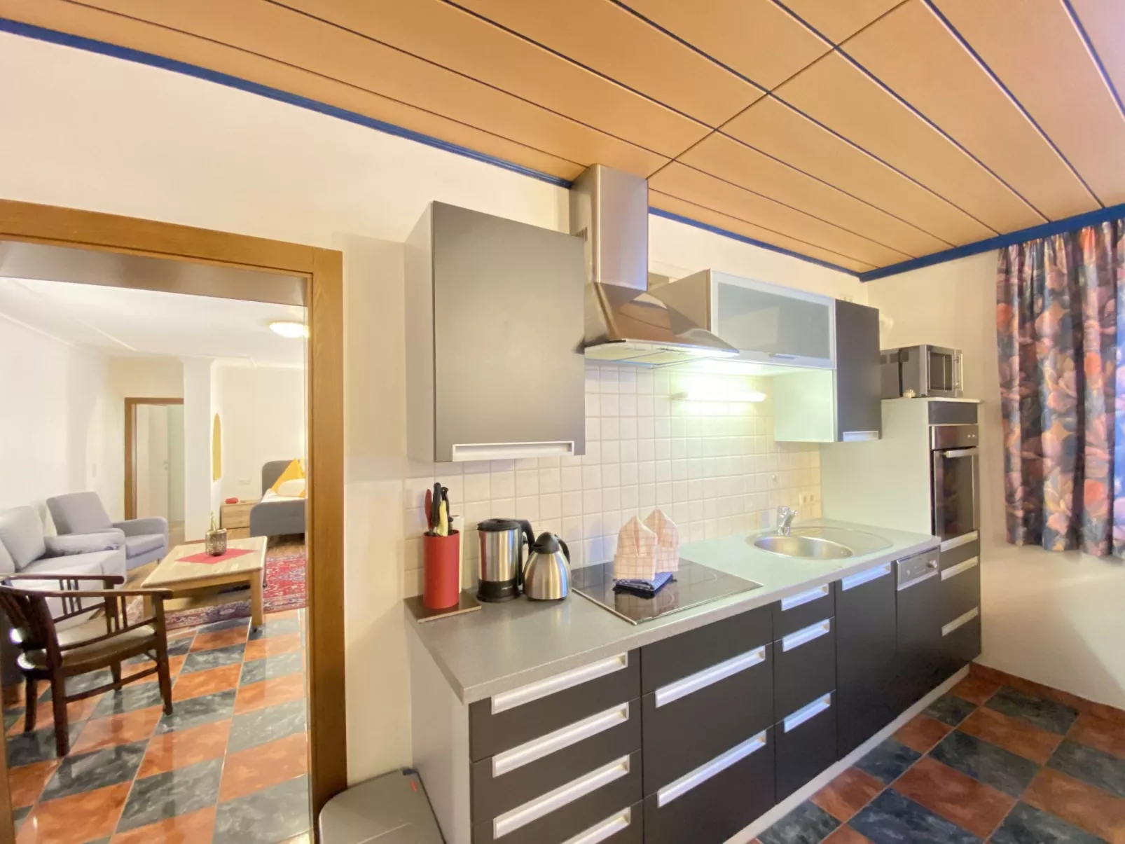 INT4 - 2 Zimmer max. 5 Personen A3-Binnen