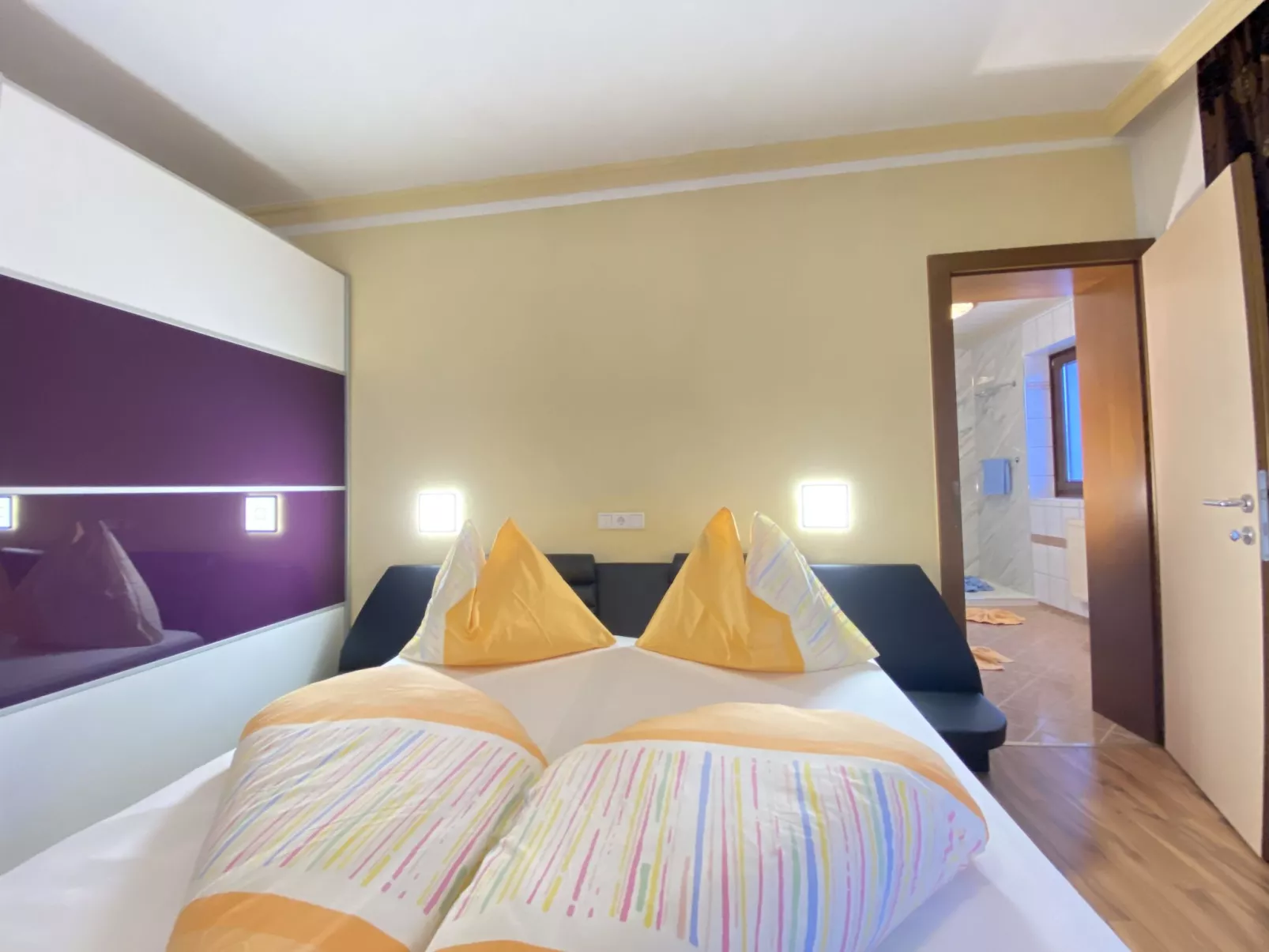 INT4 - 2 Zimmer max. 5 Personen A3-Binnen
