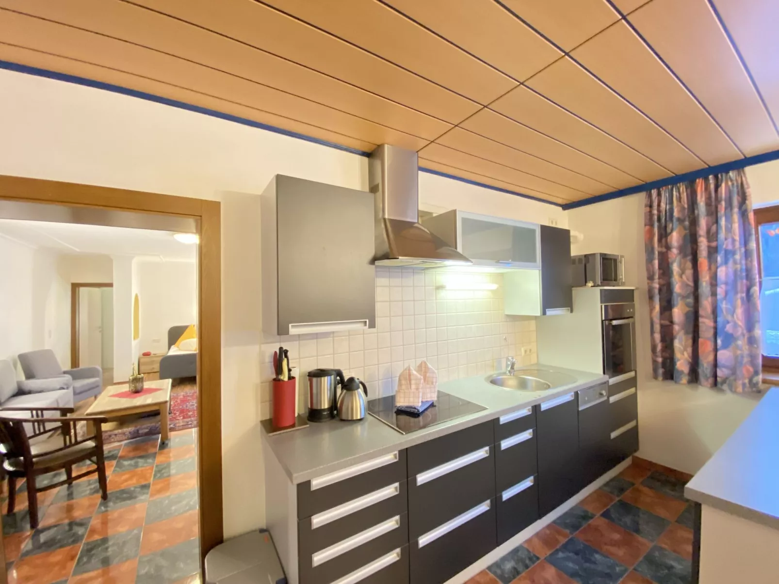 INT4 - 2 Zimmer max. 5 Personen A3-Binnen