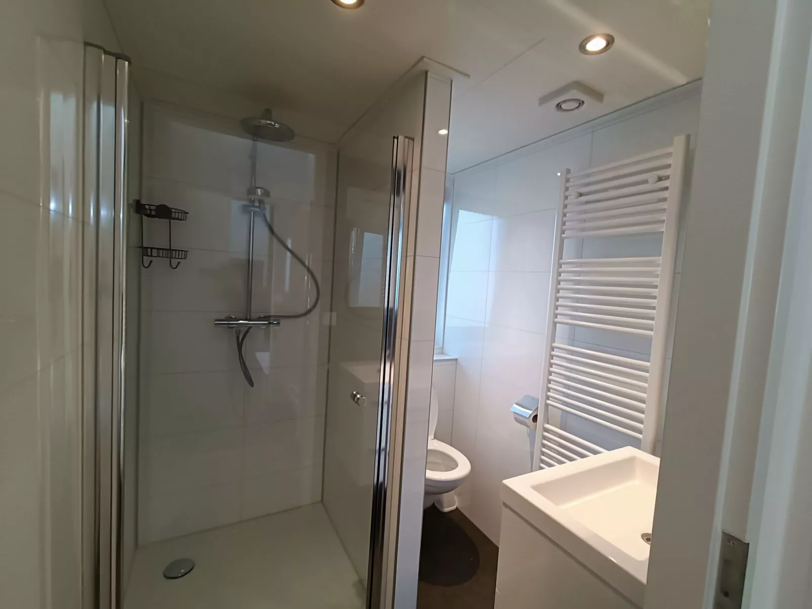 Cube Elite 6-Binnen