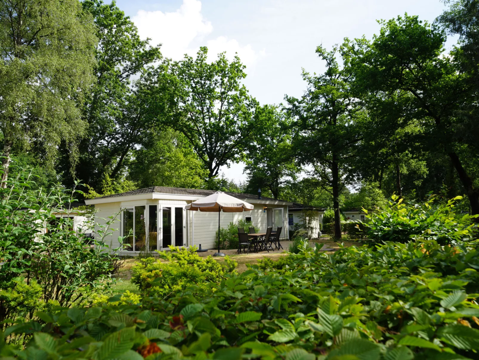 Exclusif 6-Buiten