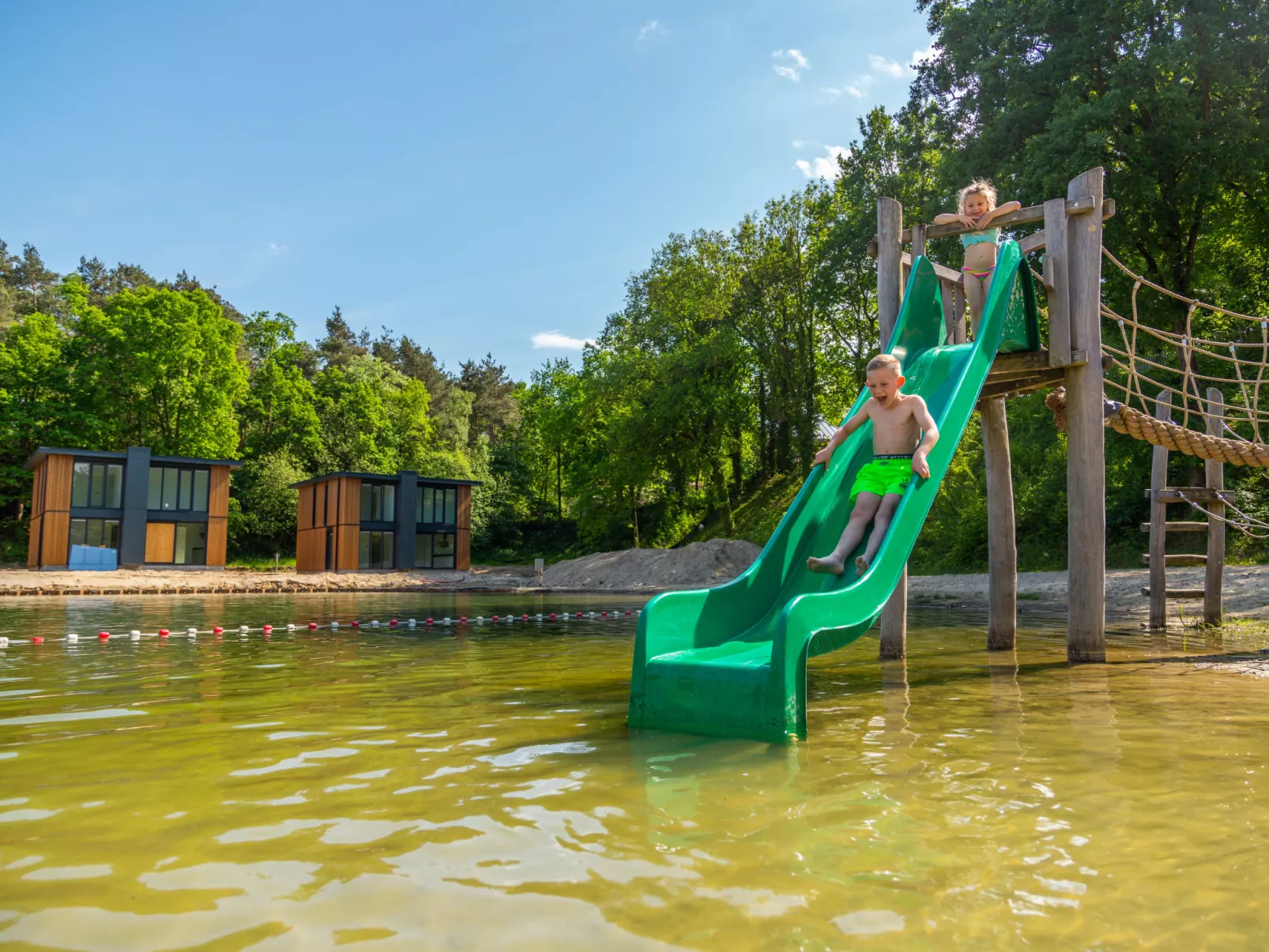 Fins Chalet 4-Buiten