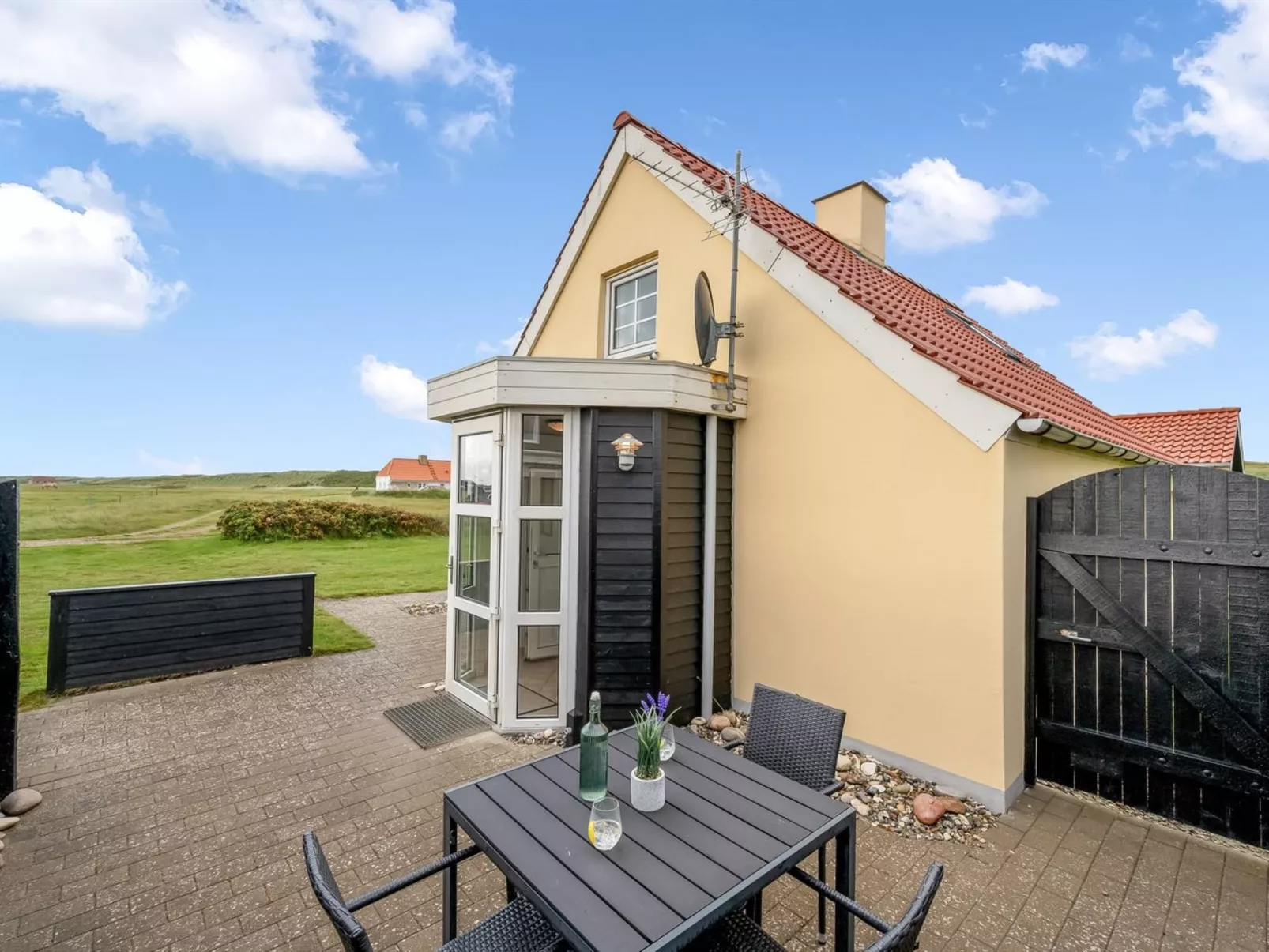 "Dietlinde" - 100m from the sea-Buiten