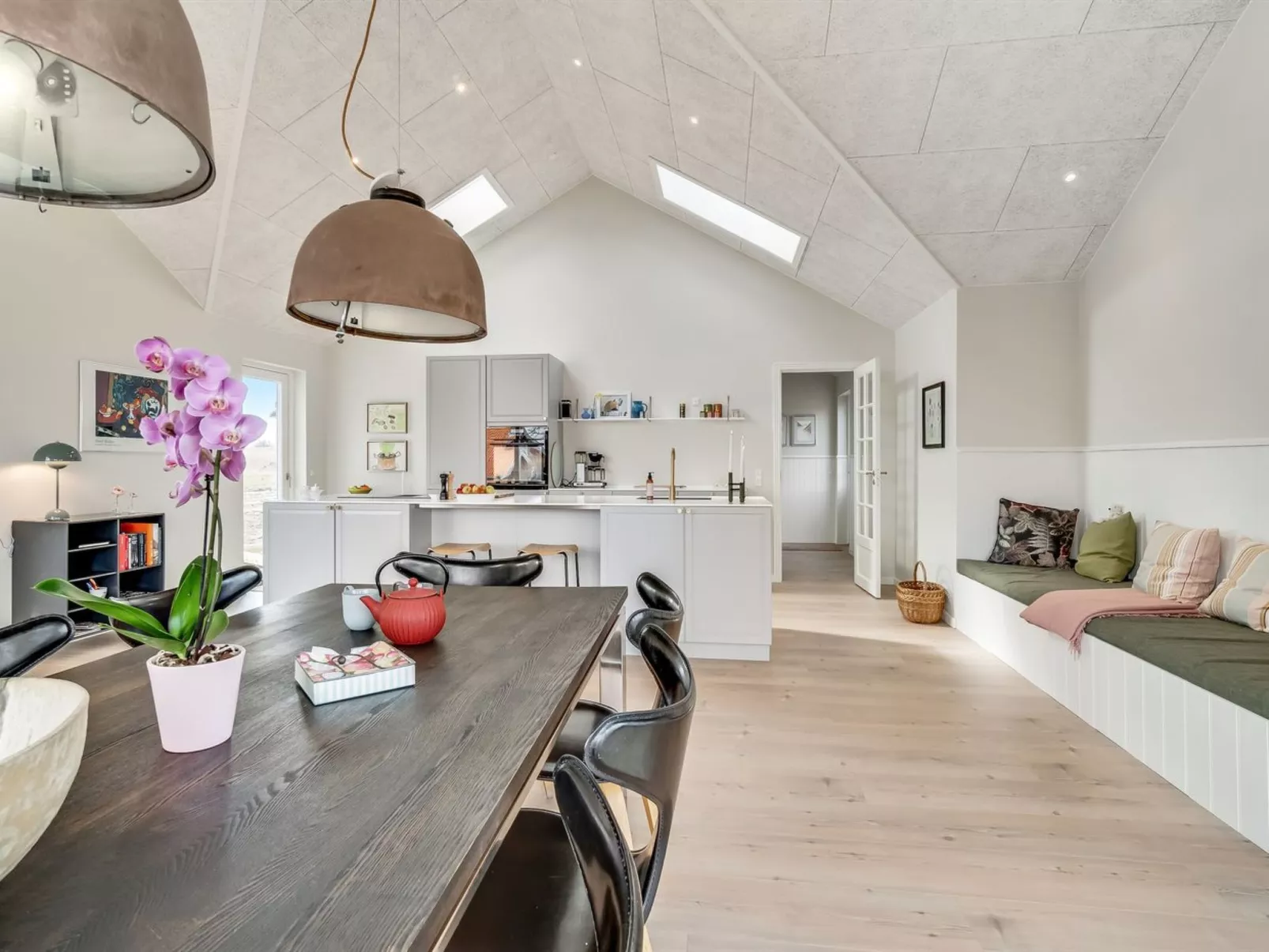 "Skoge" - 500m from the sea-Binnen