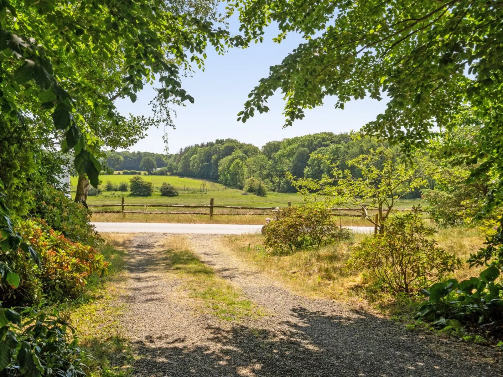 "Kennet" - 30m from the sea-Buiten