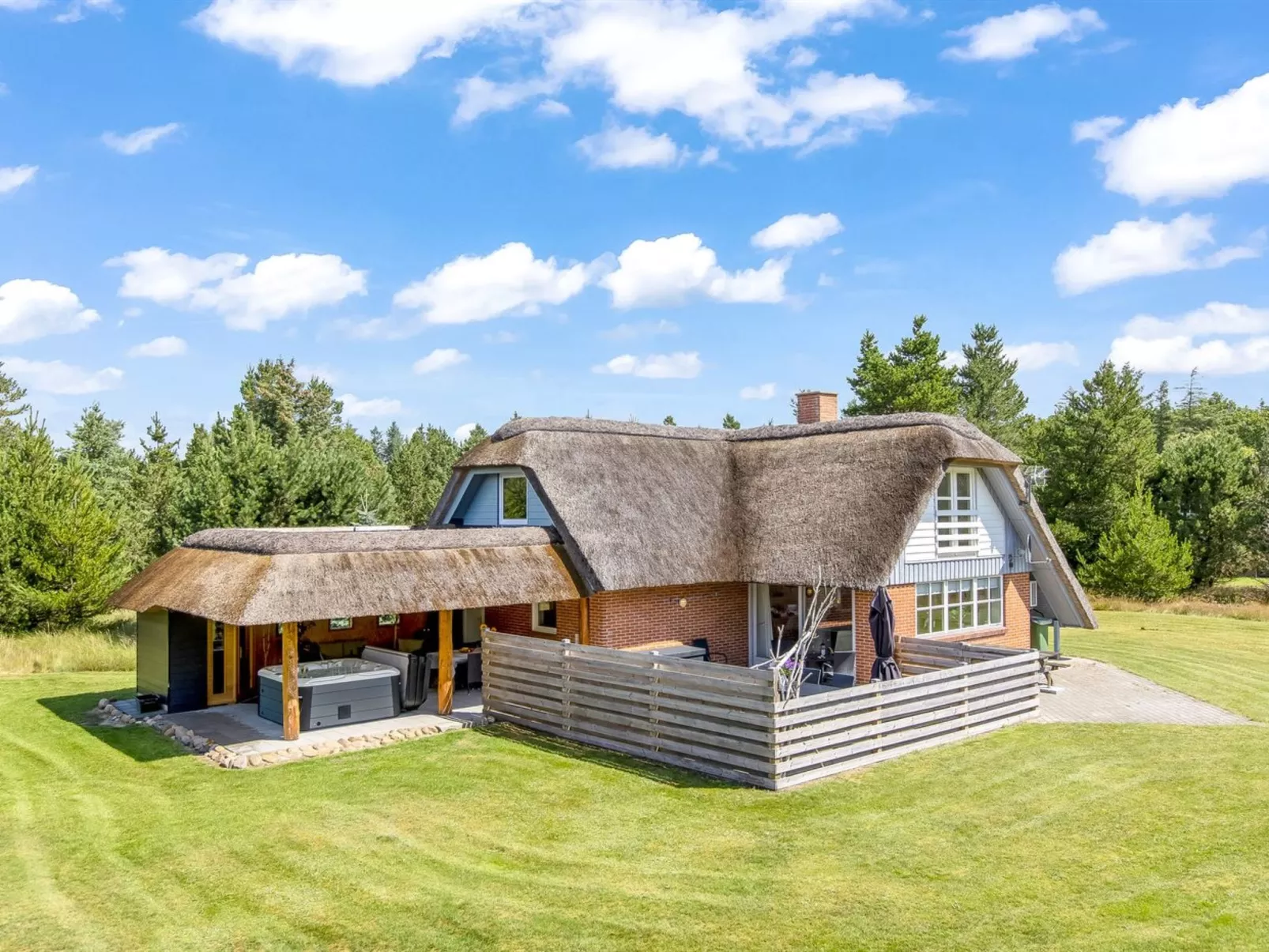 "Arja" - 2.2km from the sea-Buiten