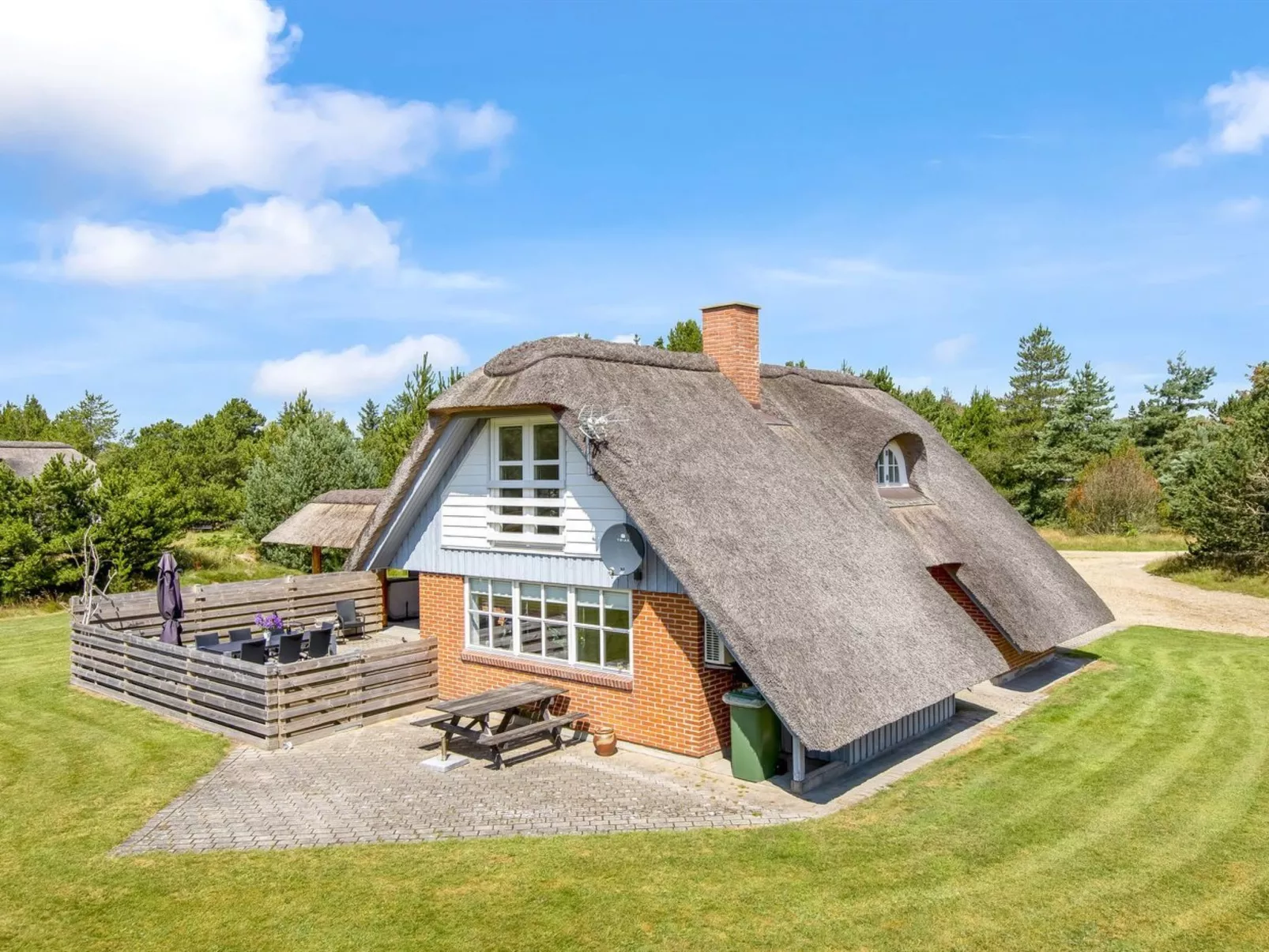 "Arja" - 2.2km from the sea-Buiten