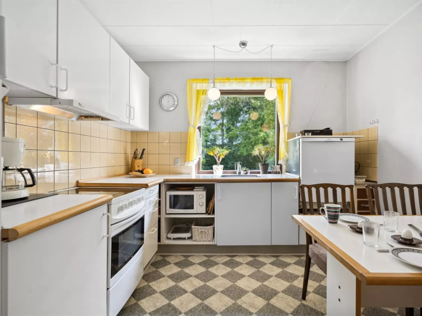 "Magh" - 9.8km from the sea-Binnen