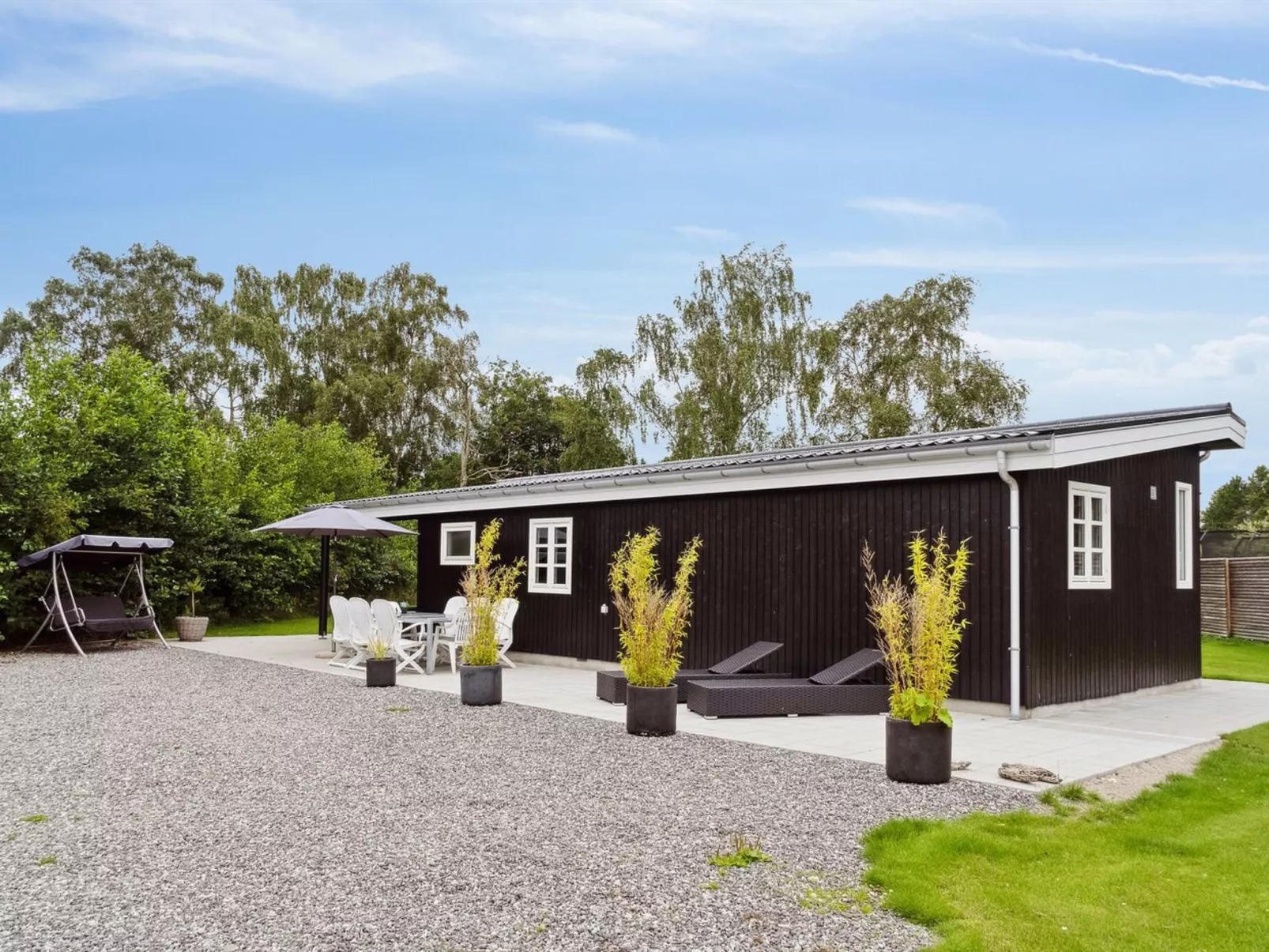 "Merilin" - 300m from the sea-Binnen