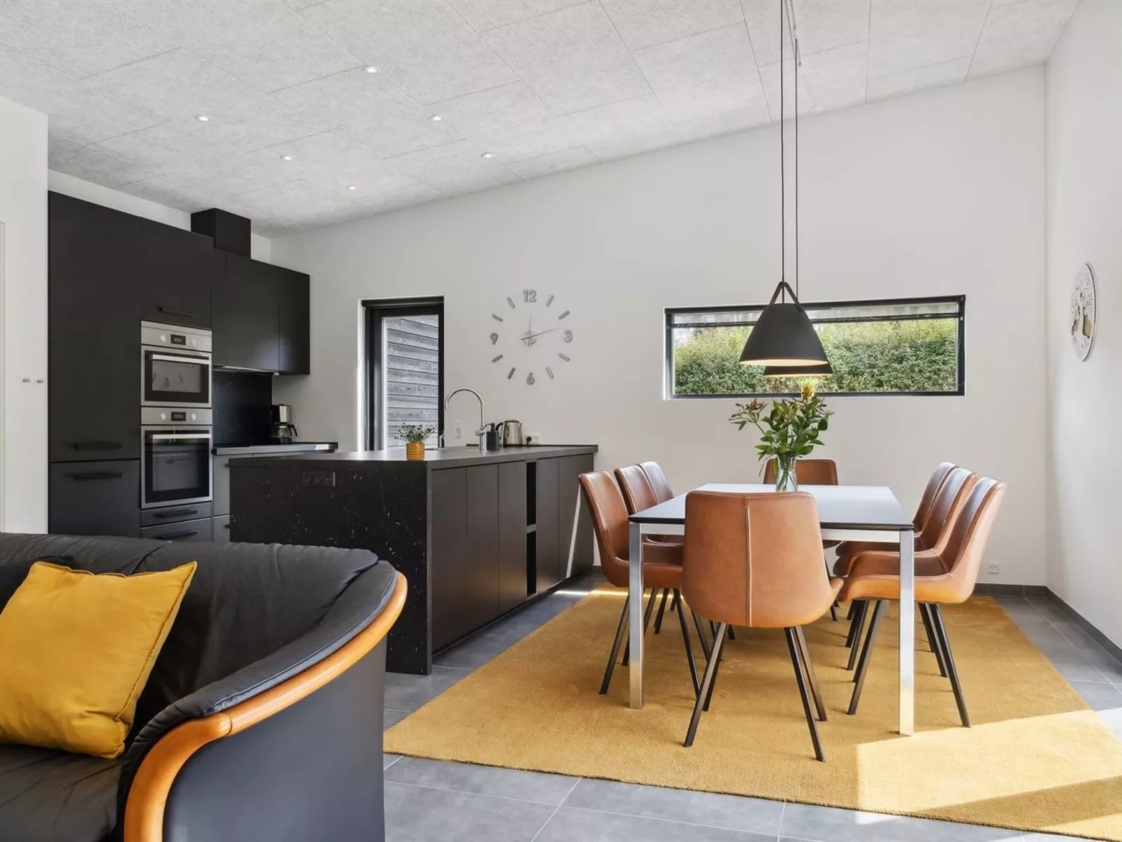 "Vesa" - 2.4km from the sea-Binnen