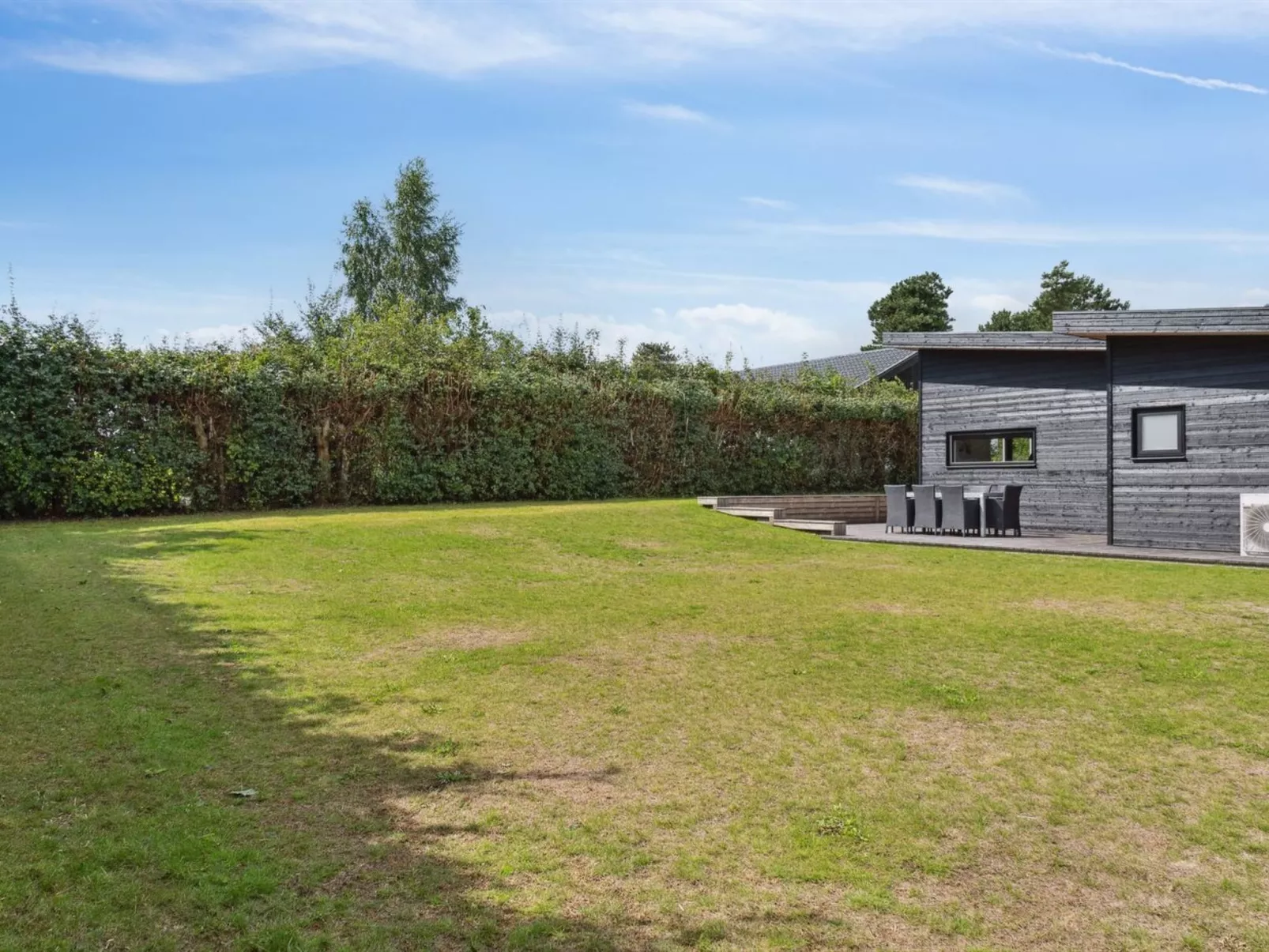 "Vesa" - 2.4km from the sea-Buiten