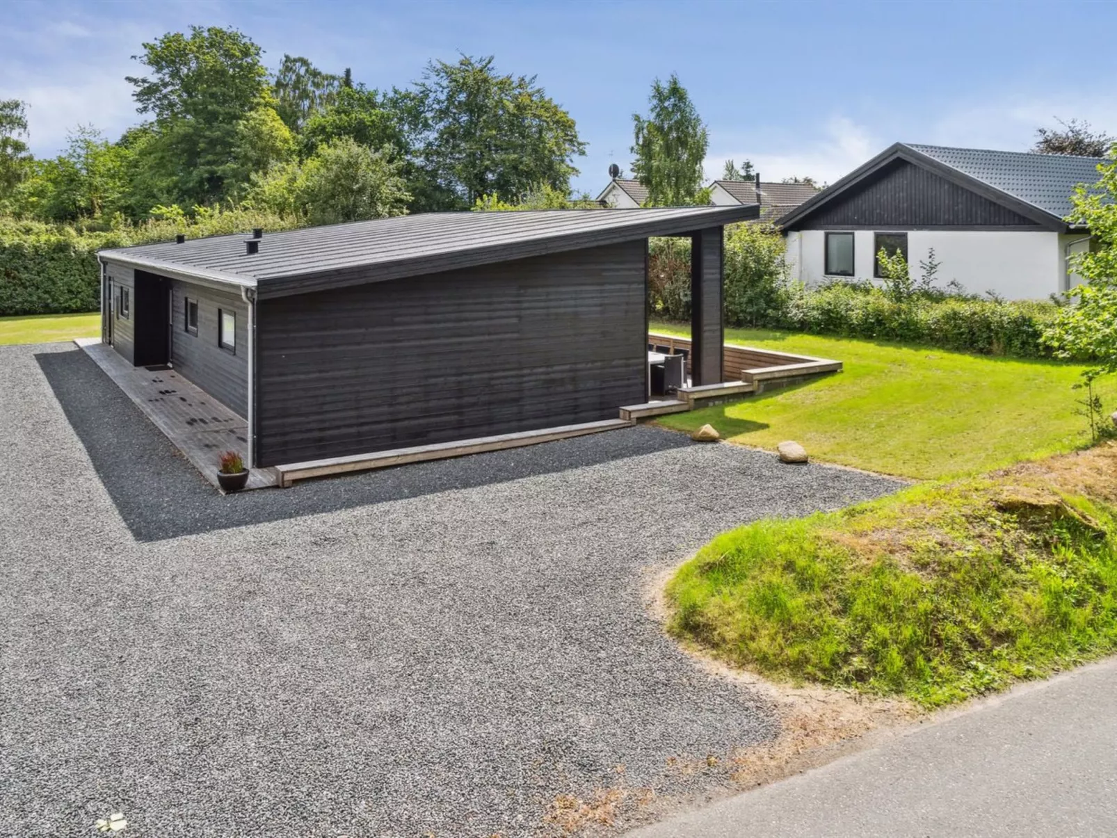"Vesa" - 2.4km from the sea-Buiten