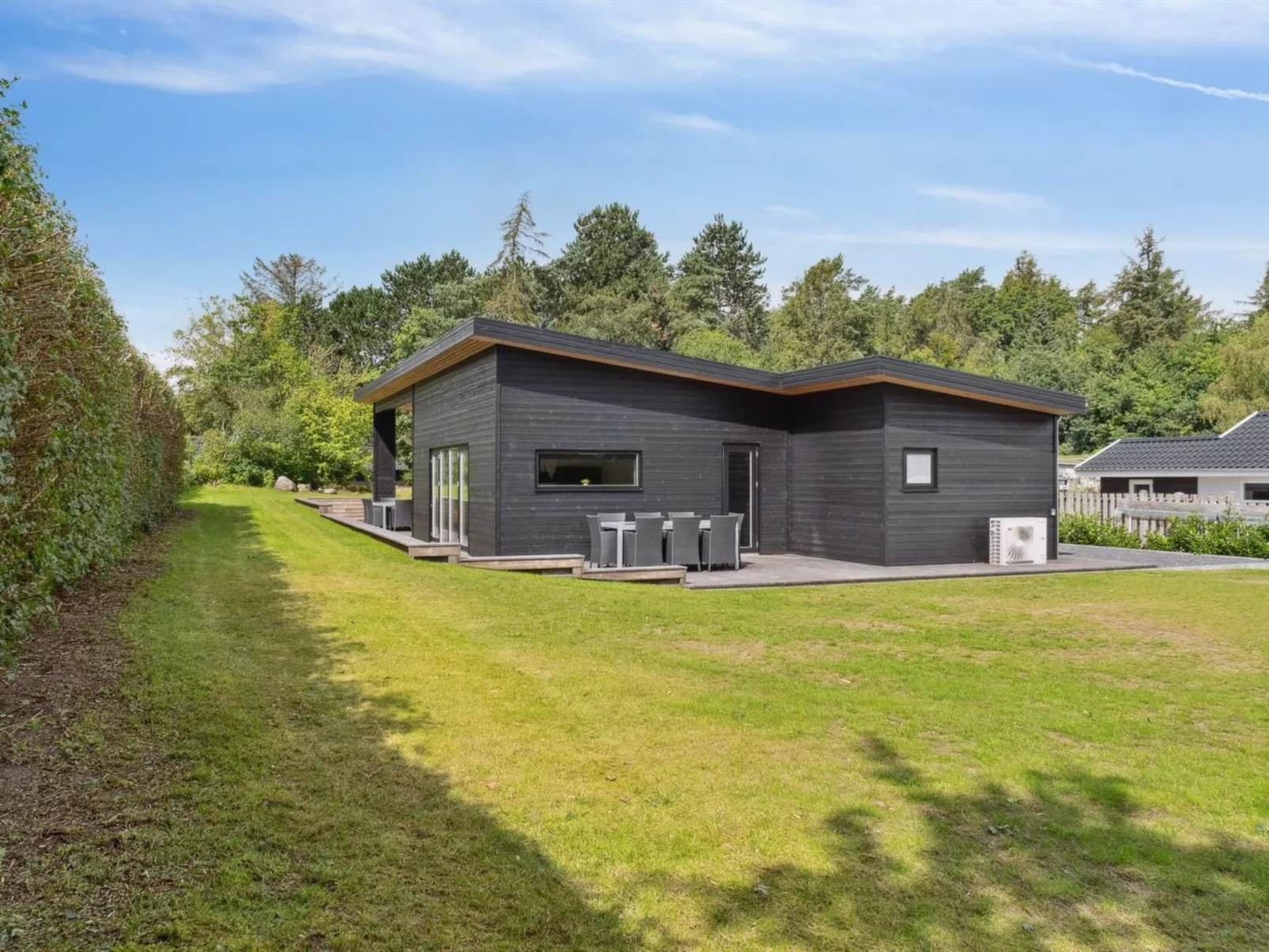 "Vesa" - 2.4km from the sea-Buiten