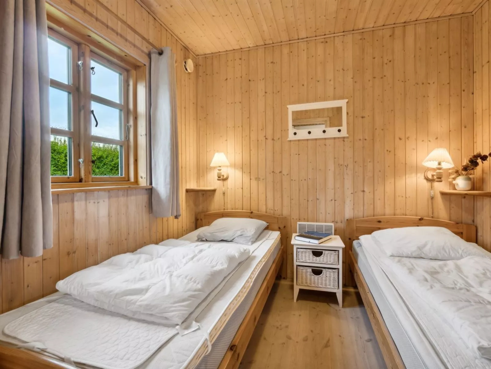 "Marlies" - 300m from the sea-Binnen