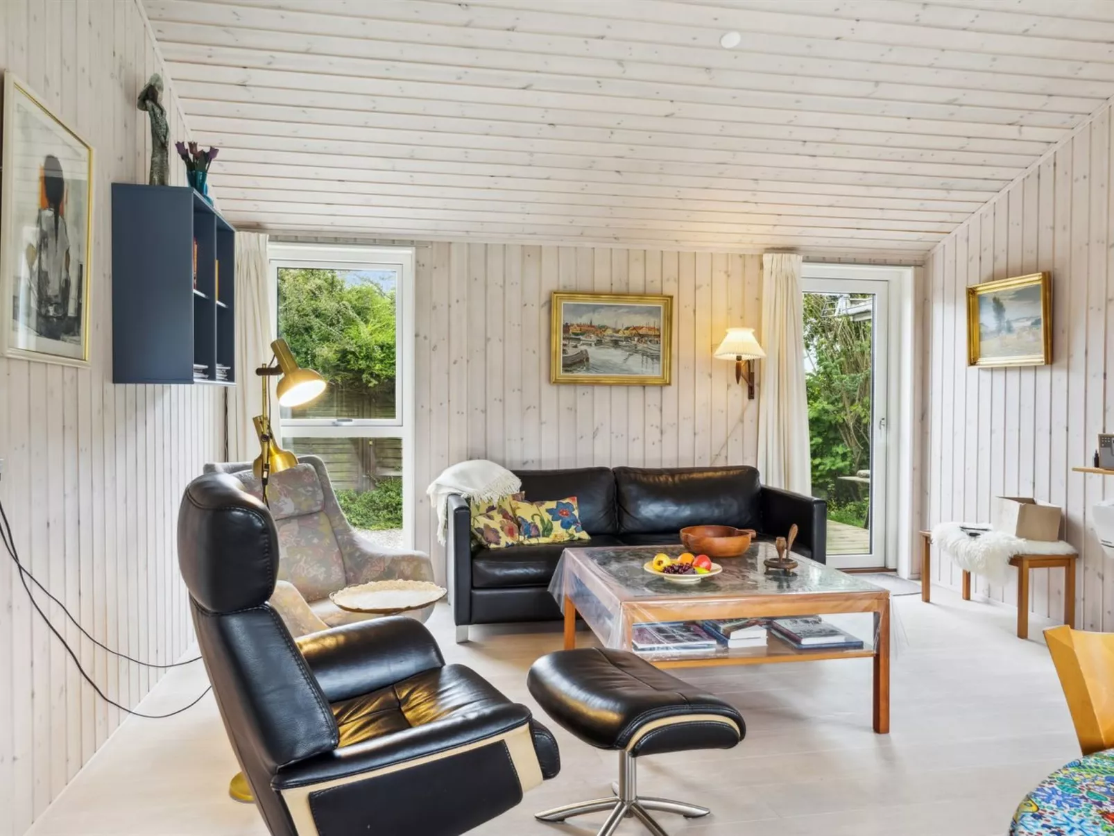"Rikus" - 300m from the sea