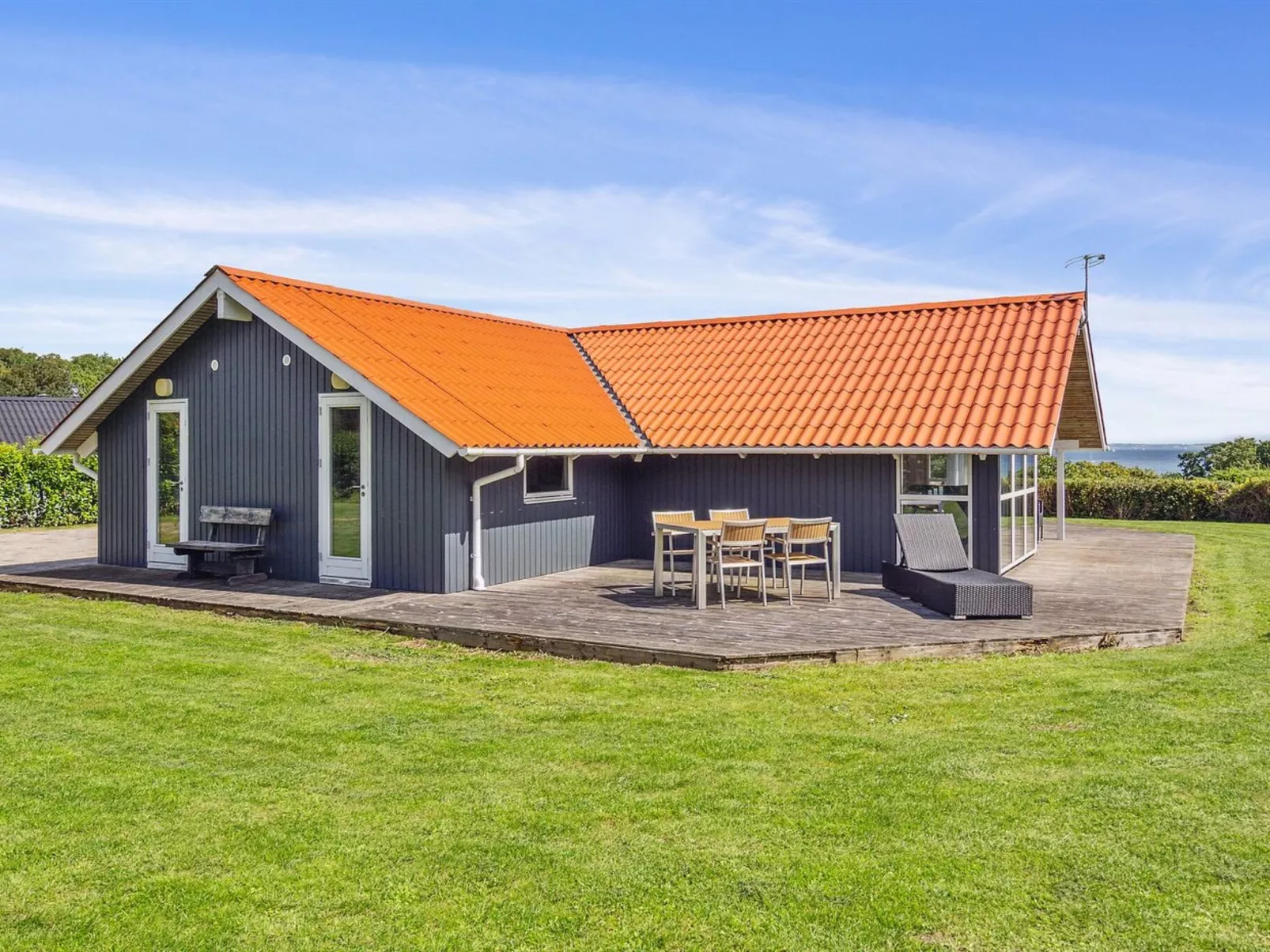 "Aarne" - 300m from the sea-Buiten
