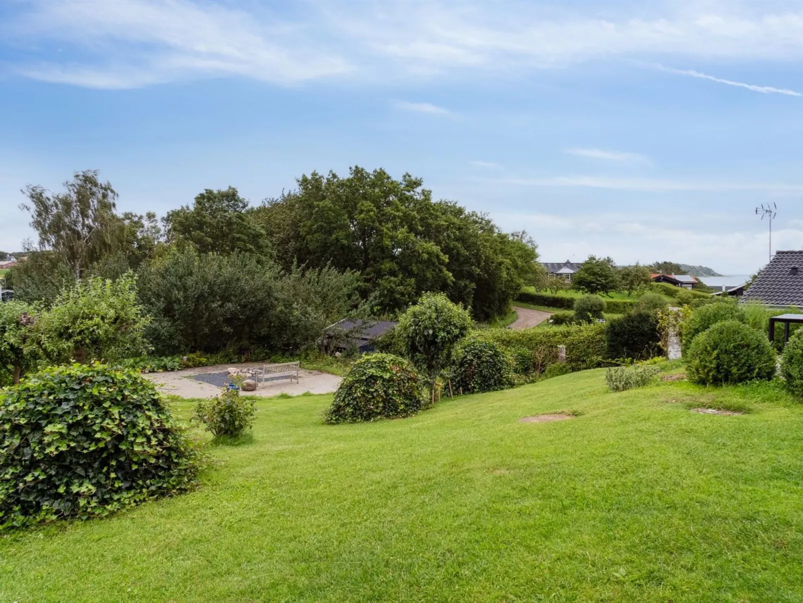 "Lazorka" - 200m from the sea-Buiten
