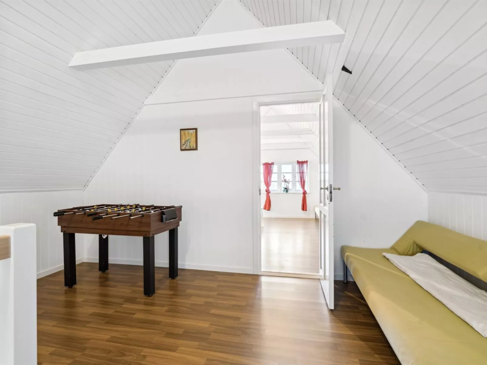 "Eliane" - 1.8km from the sea-Binnen