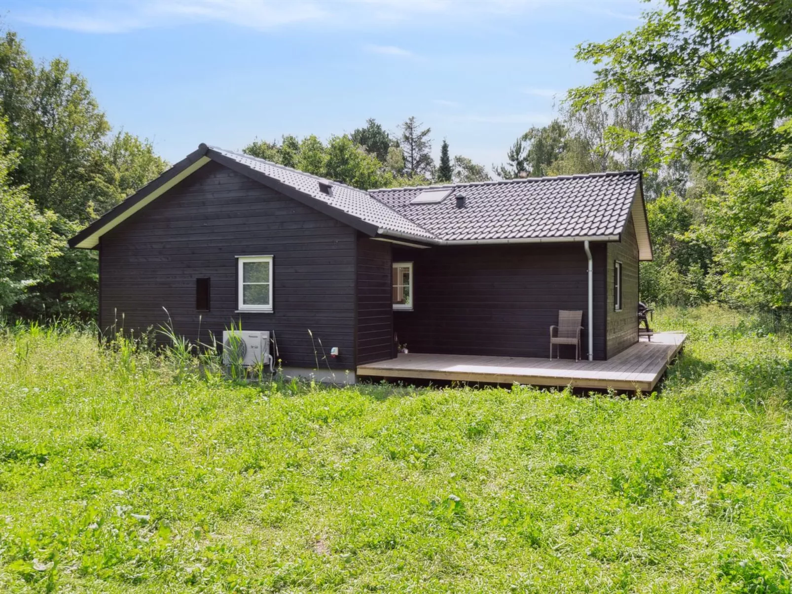 "Jonnhild" - 450m from the sea-Buiten