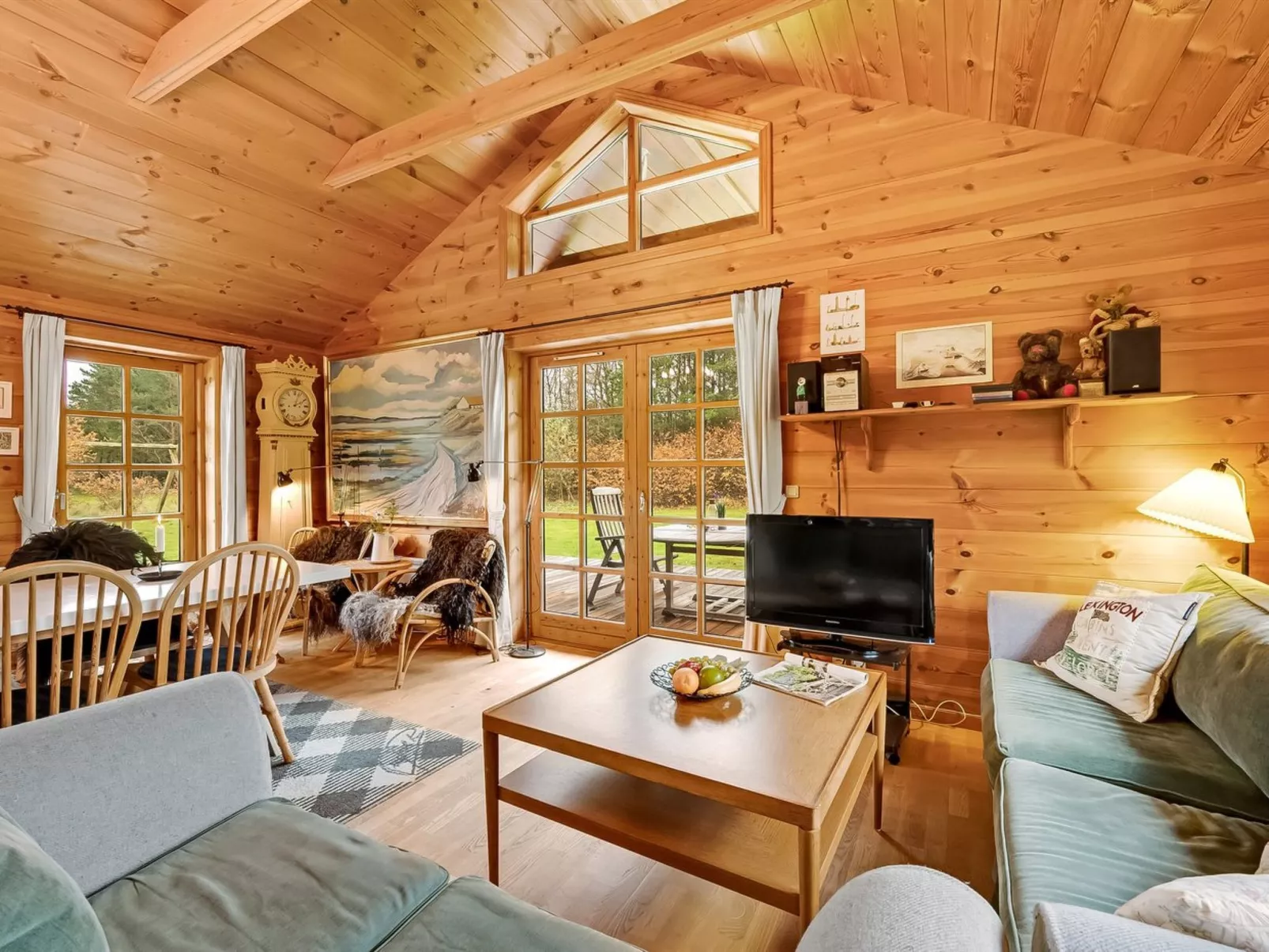 "Aleth" - 2.5km from the sea