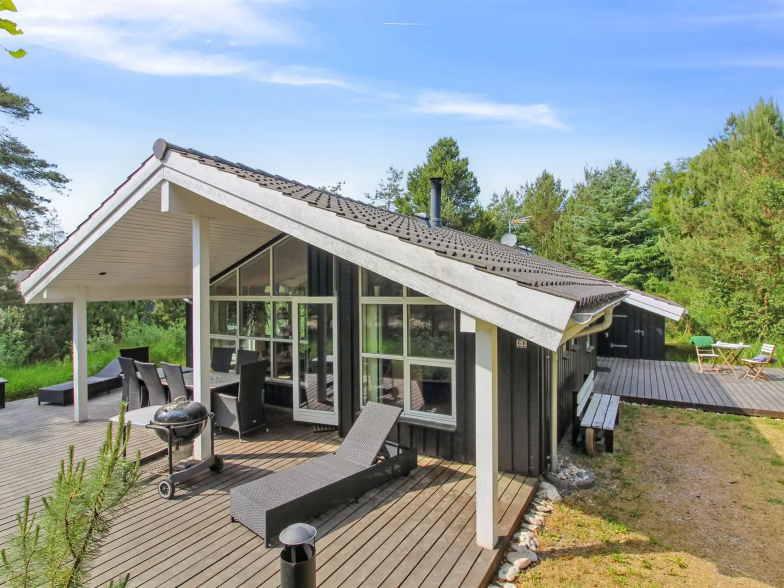 "Arlett" - 950m from the sea-Buiten