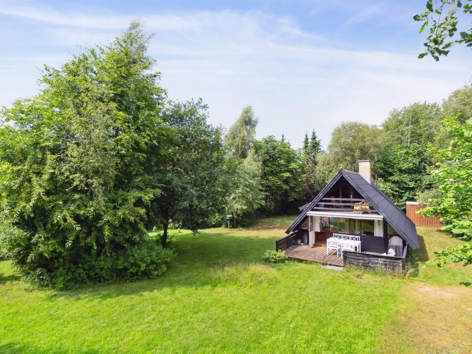 "Jouni" - 1.6km from the sea