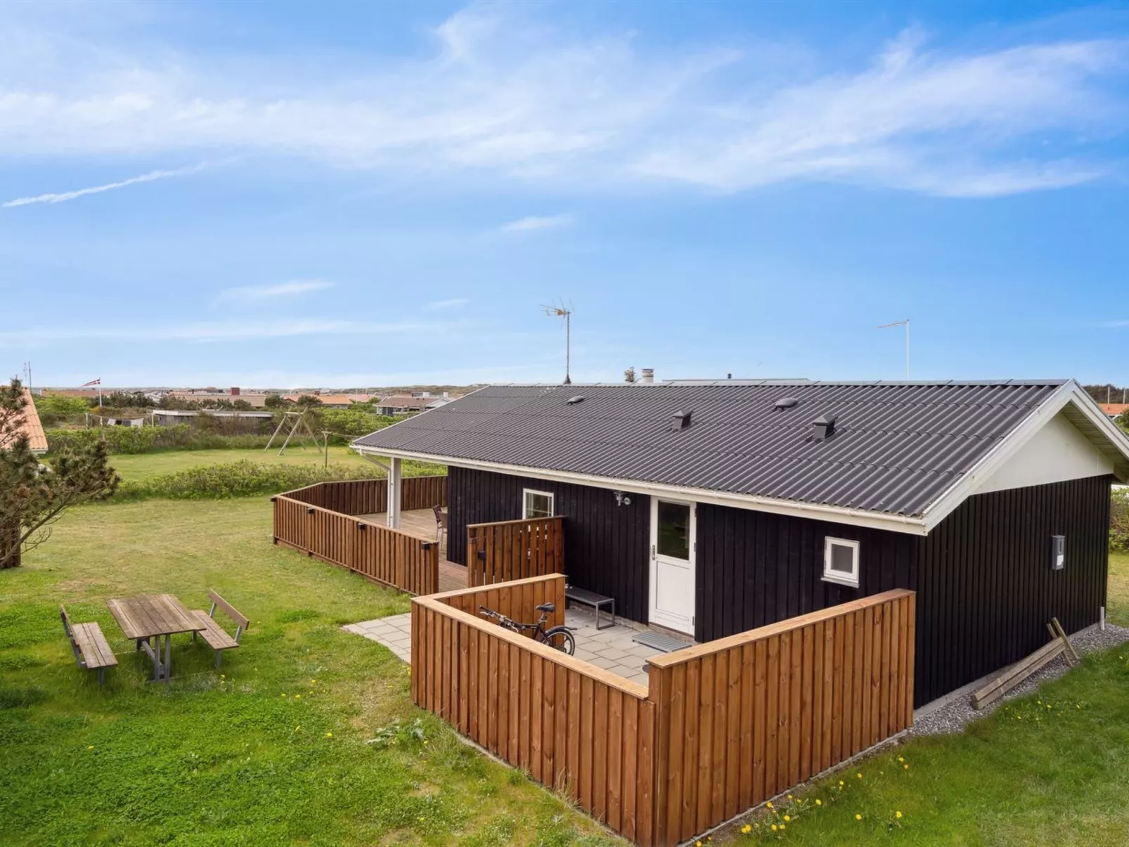 "Wolter" - 700m from the sea-Buiten