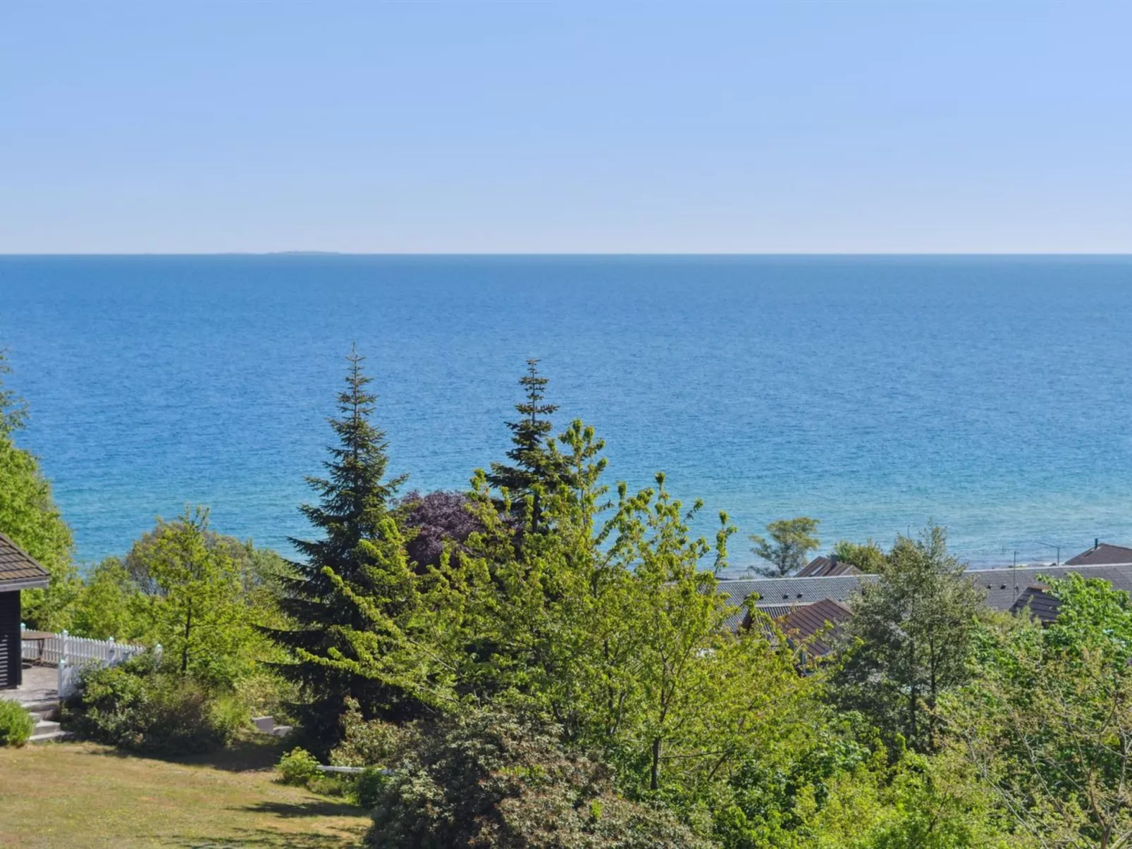 "Johanna" - 300m from the sea