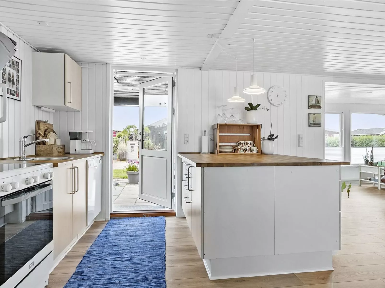 "Elisabeta" - 60m from the sea-Binnen
