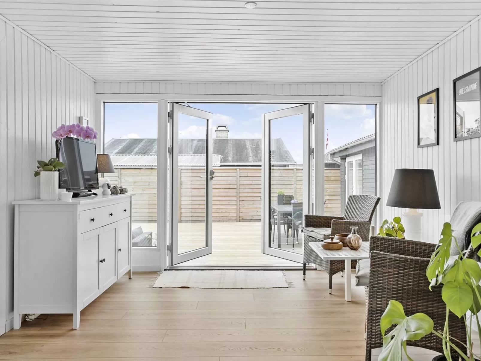 "Elisabeta" - 60m from the sea-Binnen