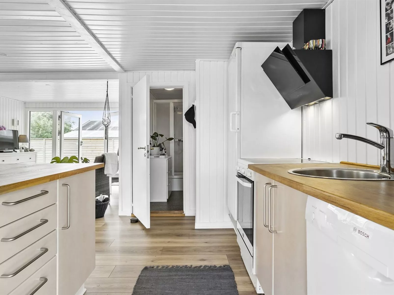 "Elisabeta" - 60m from the sea-Binnen
