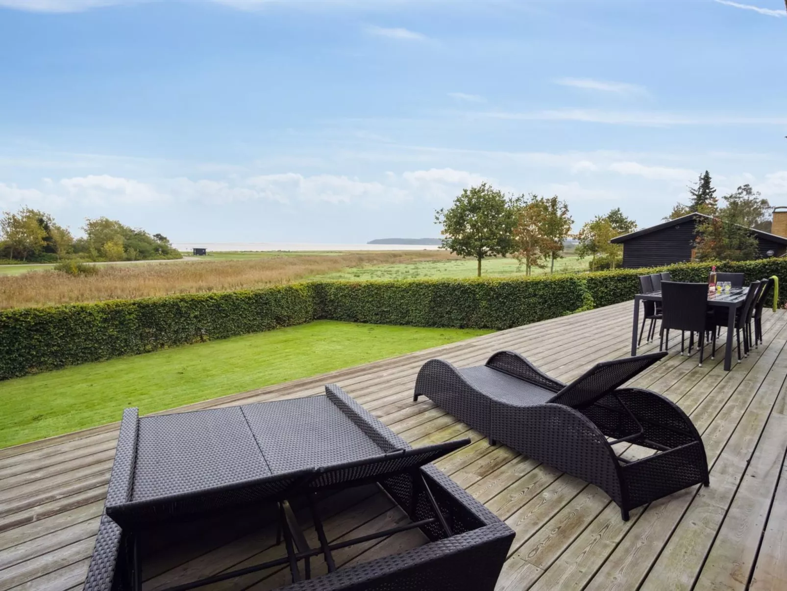 "Nora" - 100m from the sea-Binnen